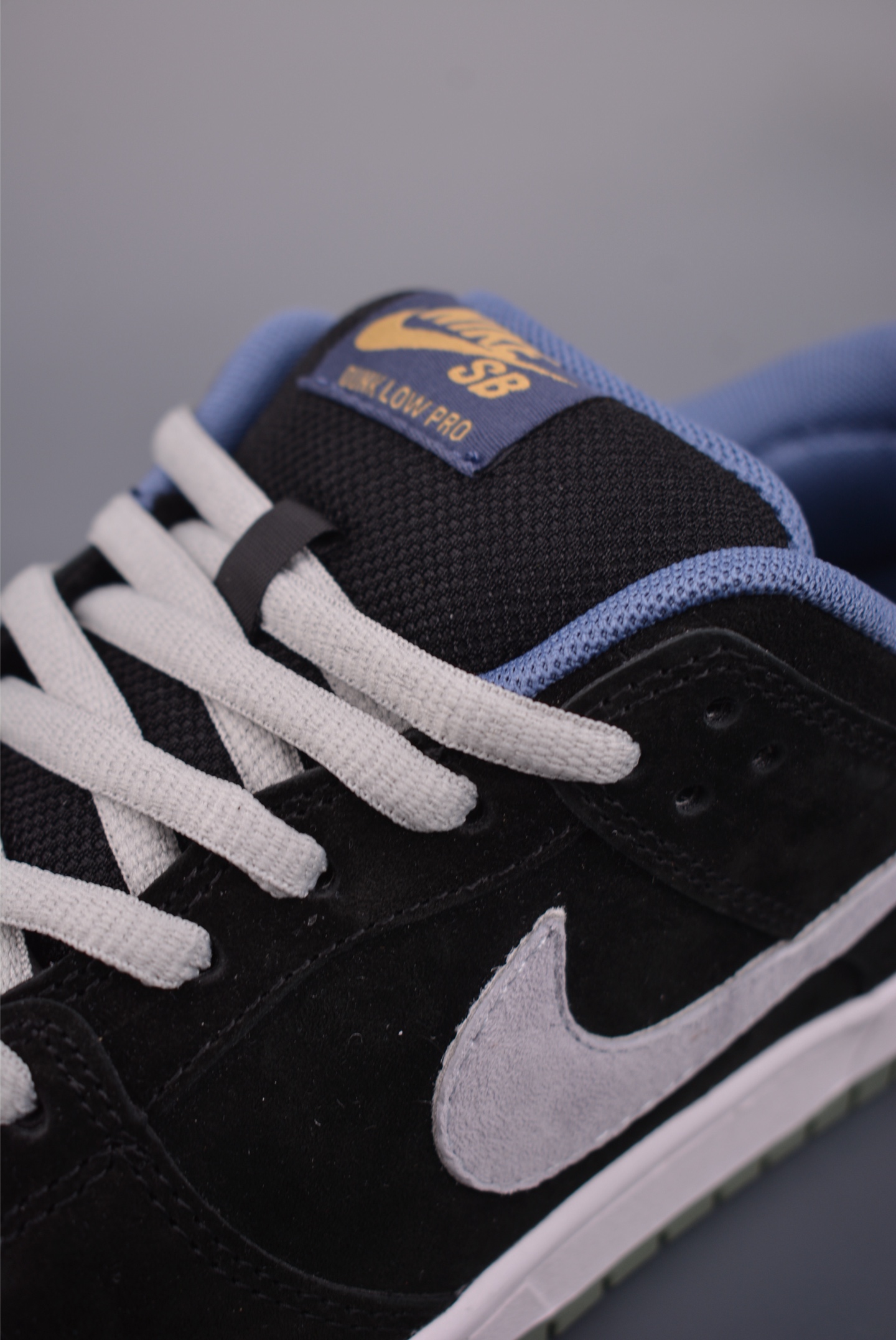 Nike SB Dunk Low HF3063-002