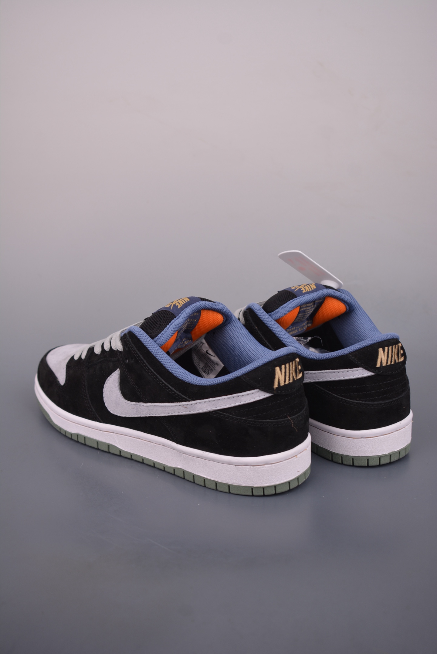Nike SB Dunk Low HF3063-002