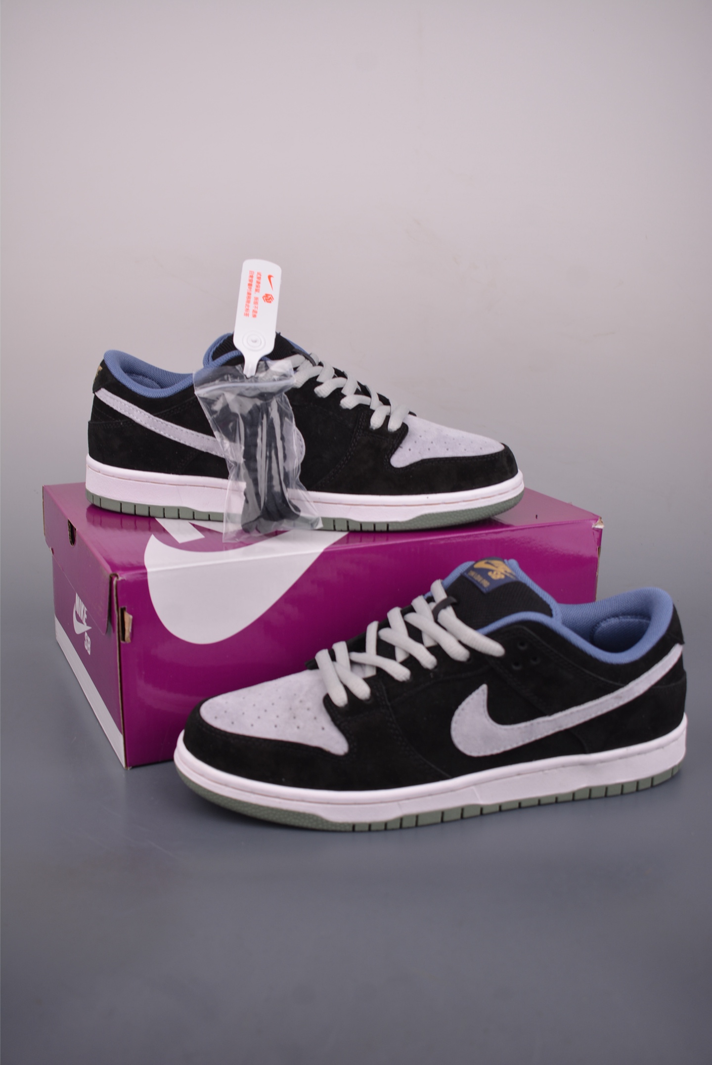 Nike SB Dunk Low HF3063-002