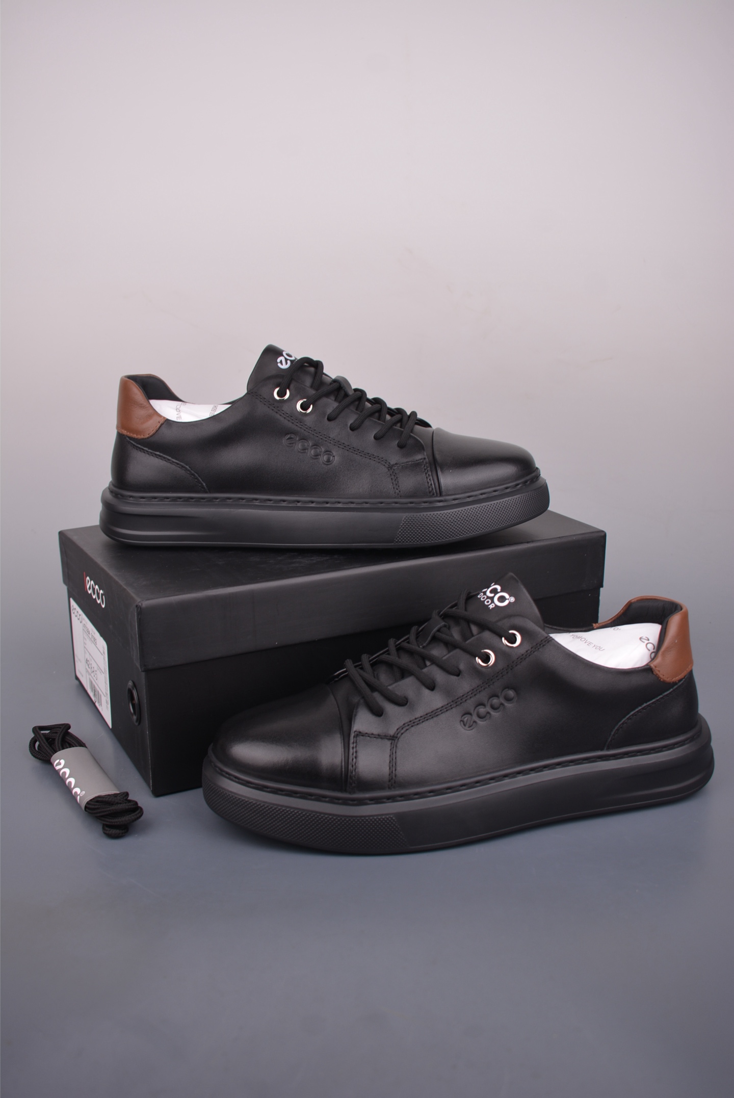 300 ECCO爱步休闲鞋子男鞋 透气防水百搭休闲板鞋 柔酷7号系列经典小白鞋 470364