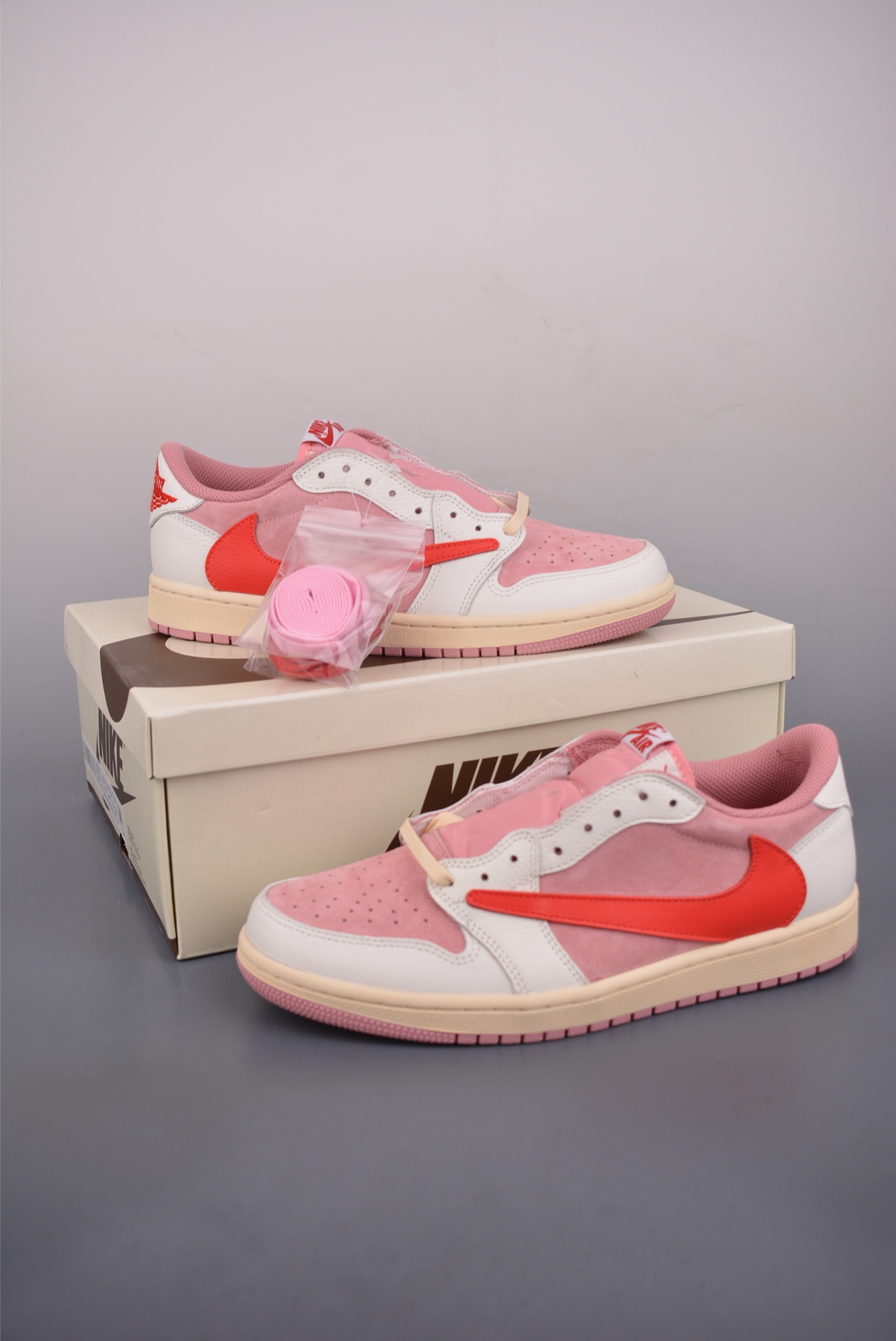 Fragment x Travis Scott x Air Jordan 1 Low 三方联名倒钩 DM7866-100