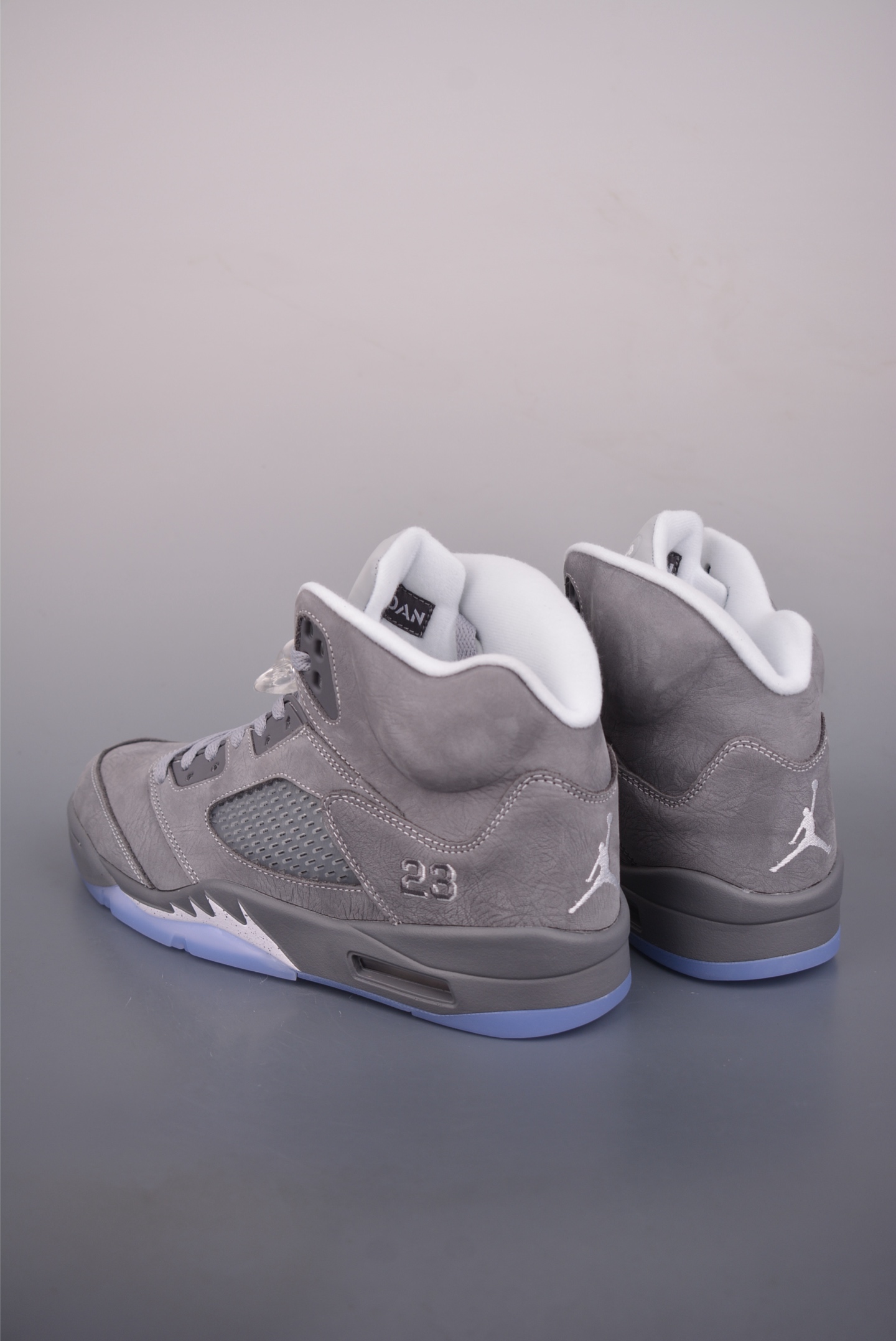 Jordan Air Jordan 5 “Wolf Grey” 复刻水泥灰 DD0587-002
