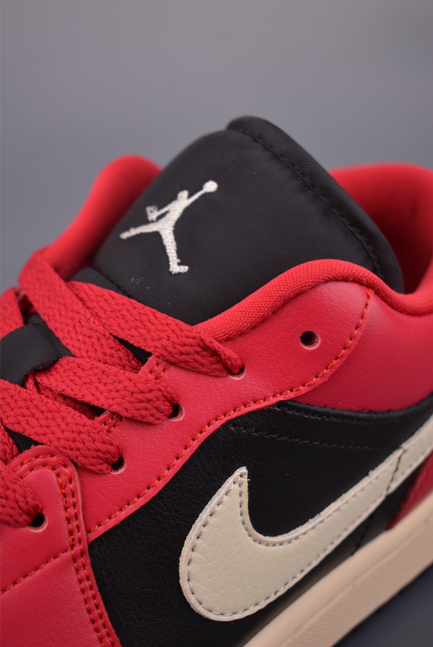 Air Jordan 1 Low 黑红 AJ1乔1低帮休闲板鞋 DC0774-605