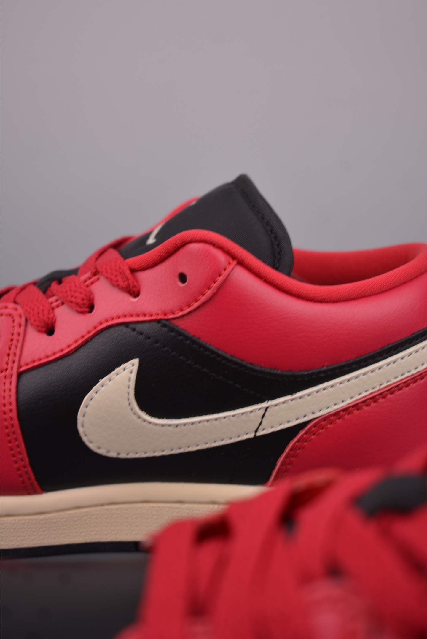 Air Jordan 1 Low 黑红 AJ1乔1低帮休闲板鞋 DC0774-605