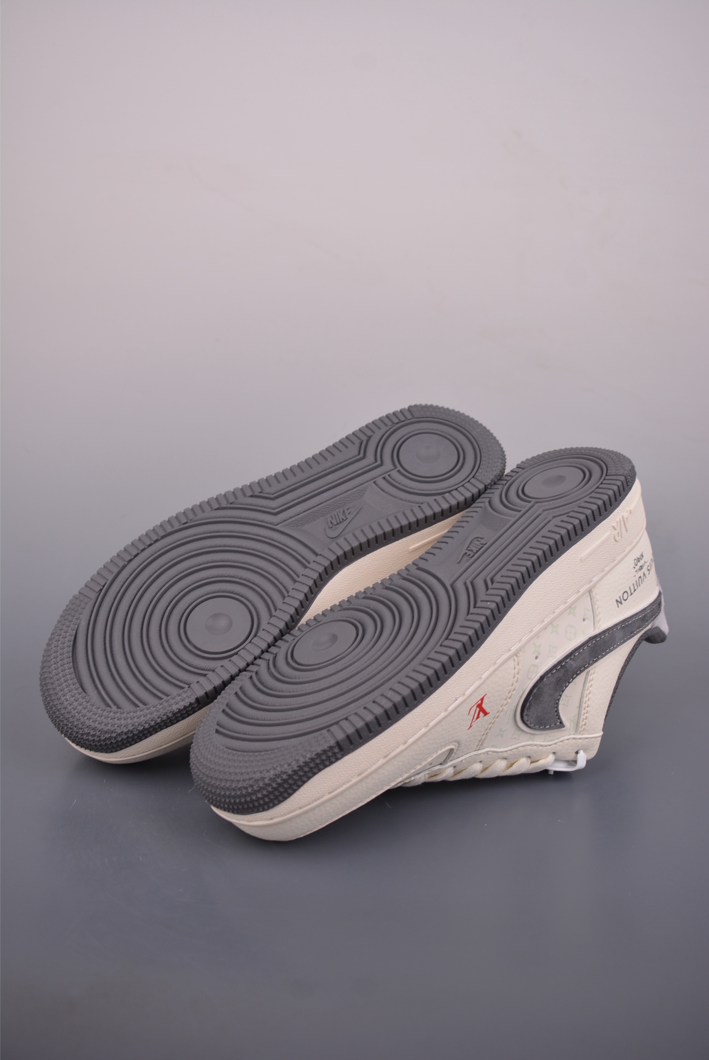 Nike Air Force 1 Low LV联名 MZ9588-811