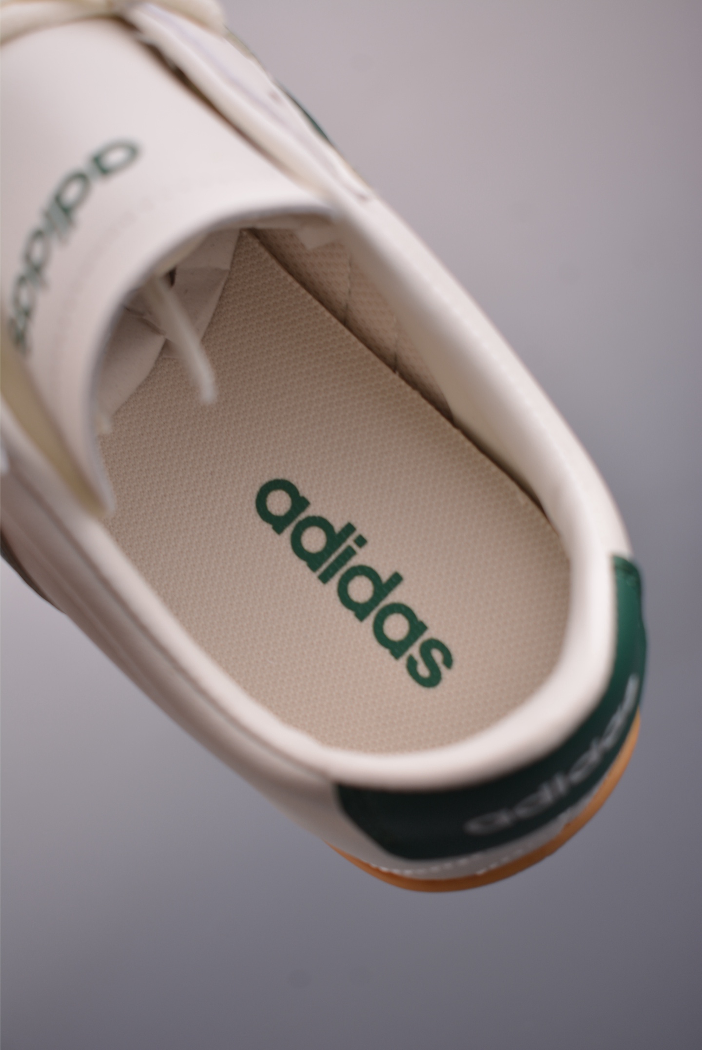 130 adidad GRAND COURT LO 网球运动休闲板鞋 JQ9690