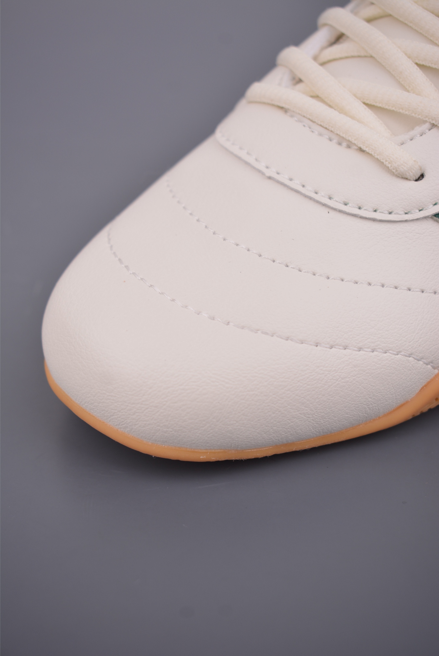 130 adidad GRAND COURT LO 网球运动休闲板鞋 JQ9690