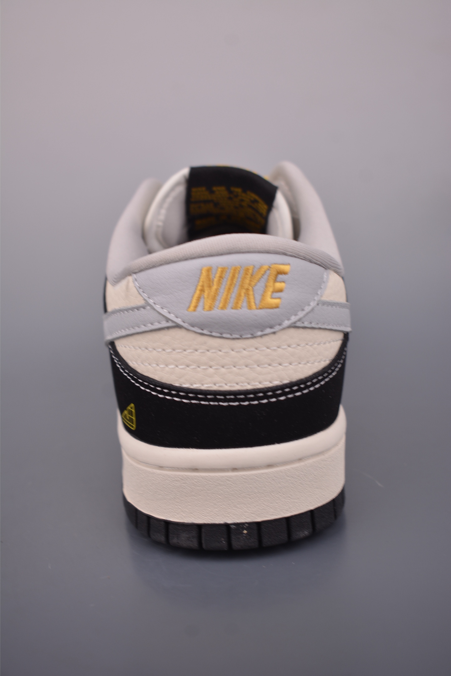 Nike SB Dunk Low FENDI联名 LW1818-124
