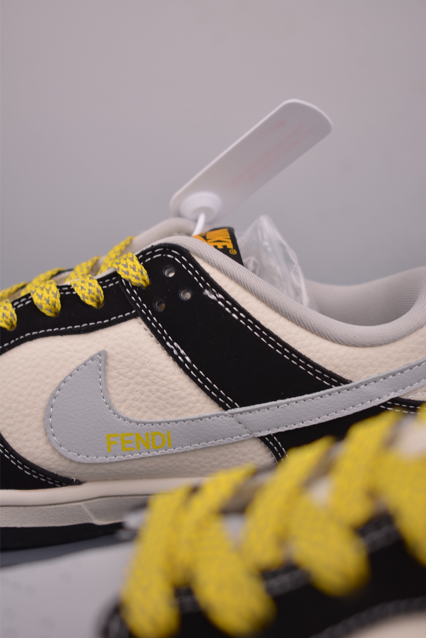 Nike SB Dunk Low FENDI联名 LW1818-124