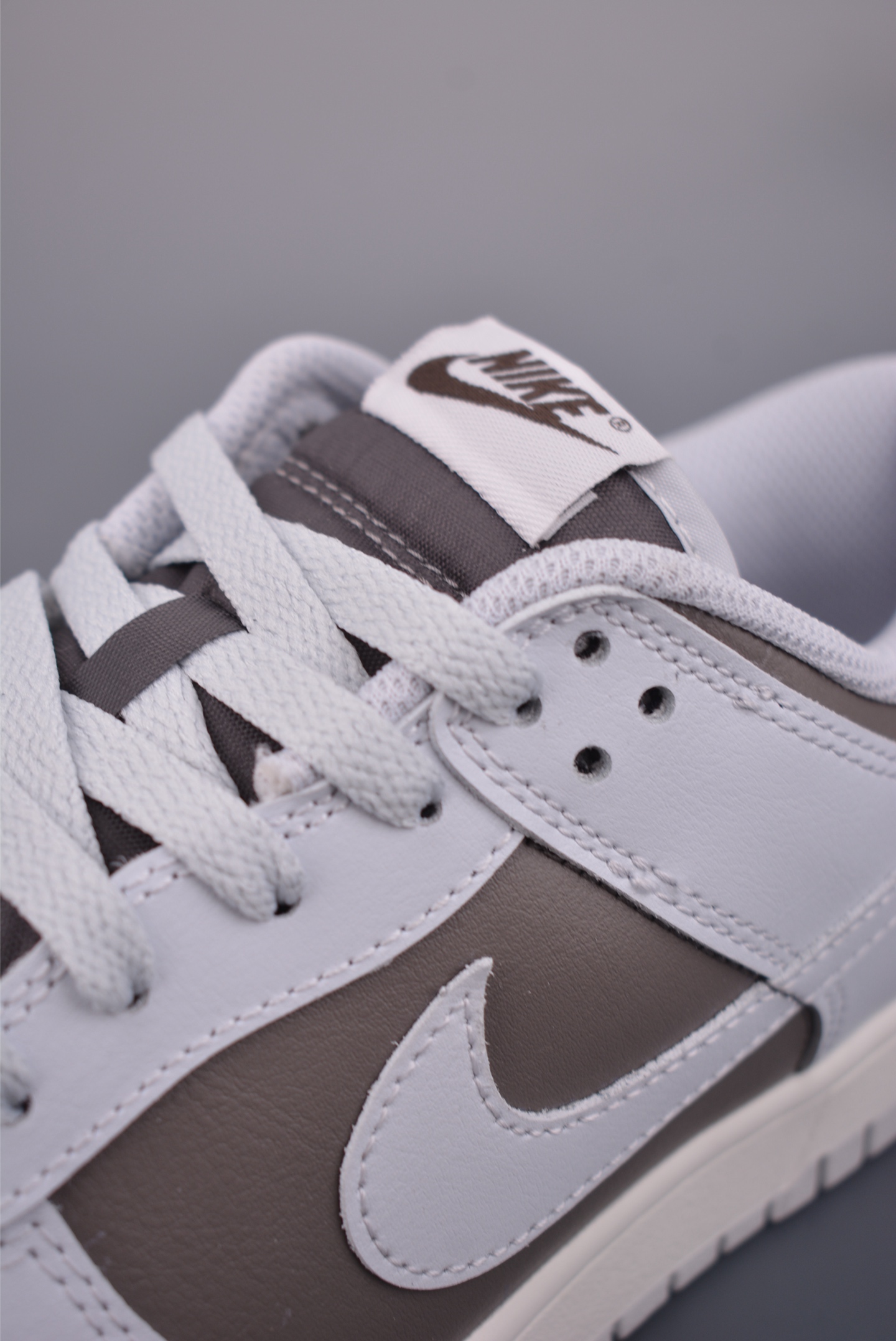 Nike SB Dunk Low 灰白 HF5441-202