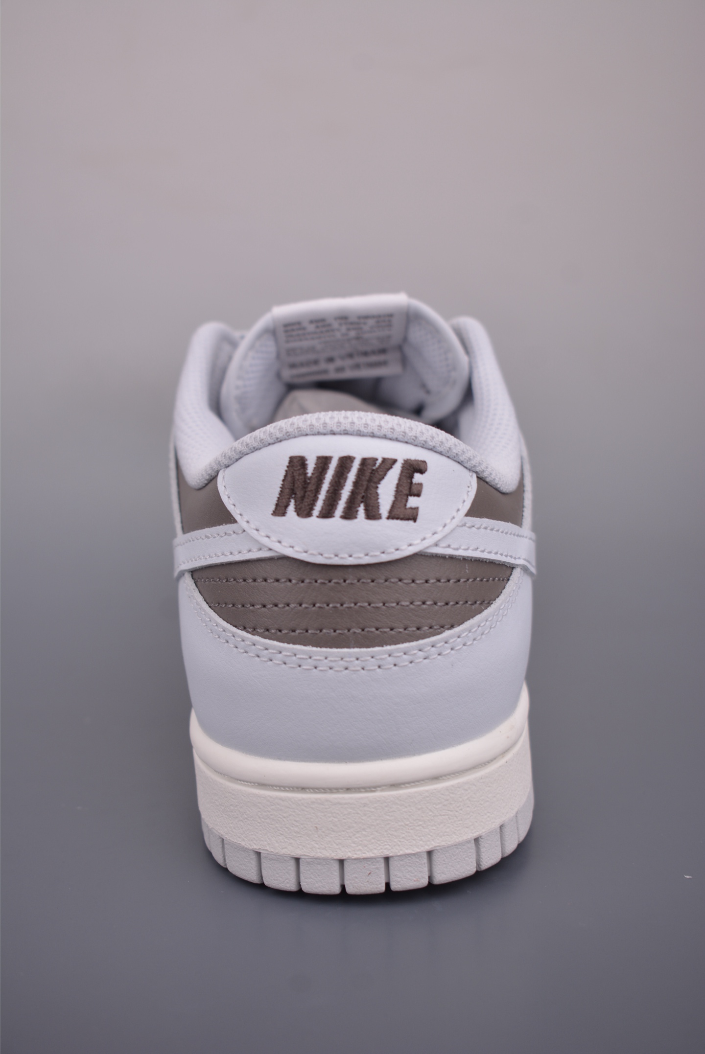 Nike SB Dunk Low 灰白 HF5441-202