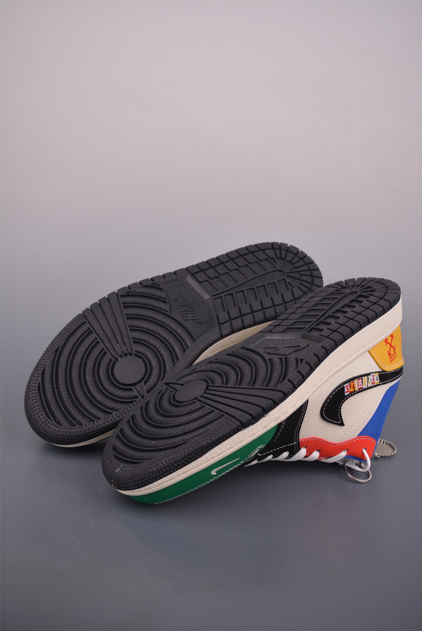 Nike Jordan Air Jordan 1 OFF联名 LB8888-001