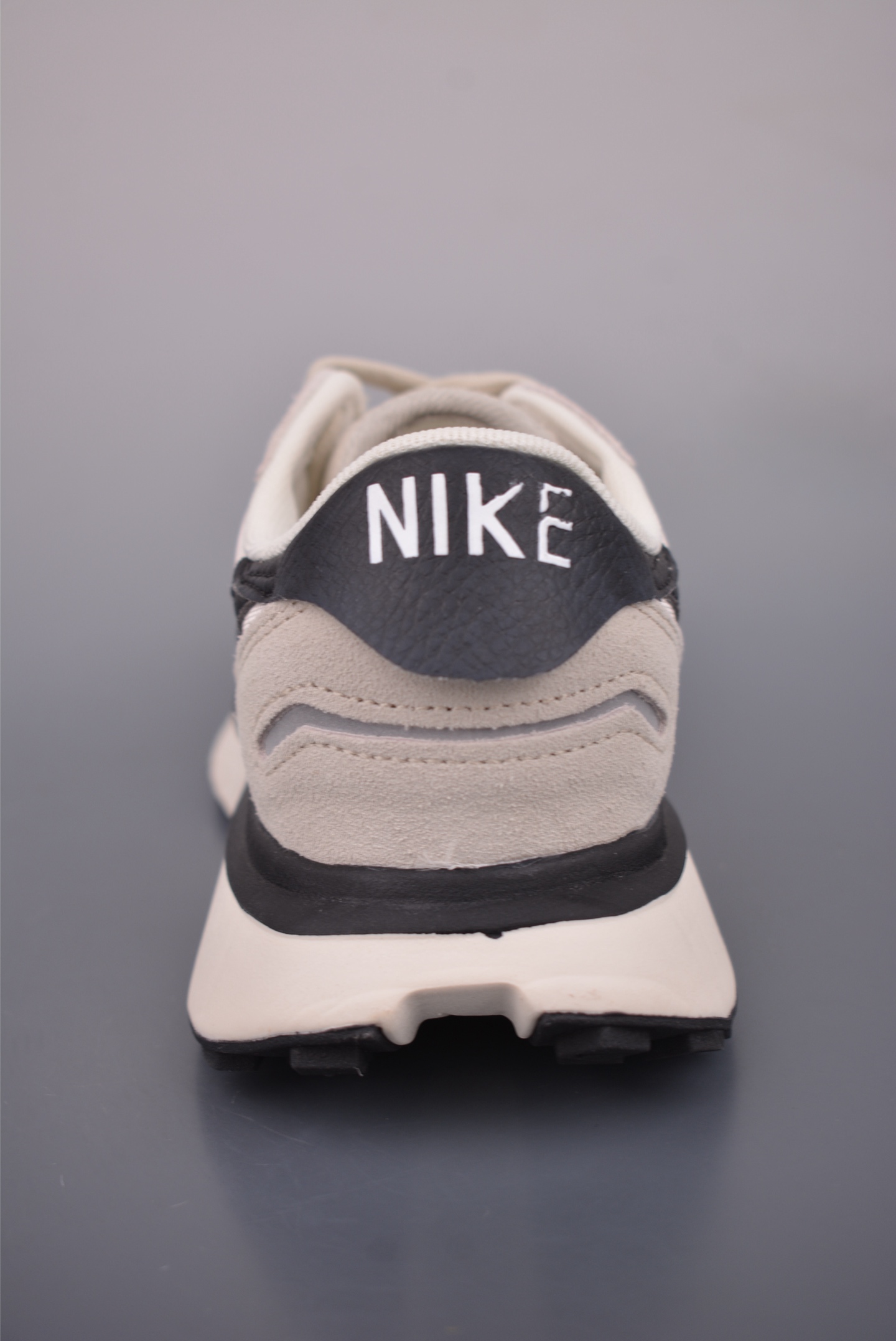 Nike Waffle Phoenix Waffl SACAI 复古运动休闲跑步鞋 FD2196-100