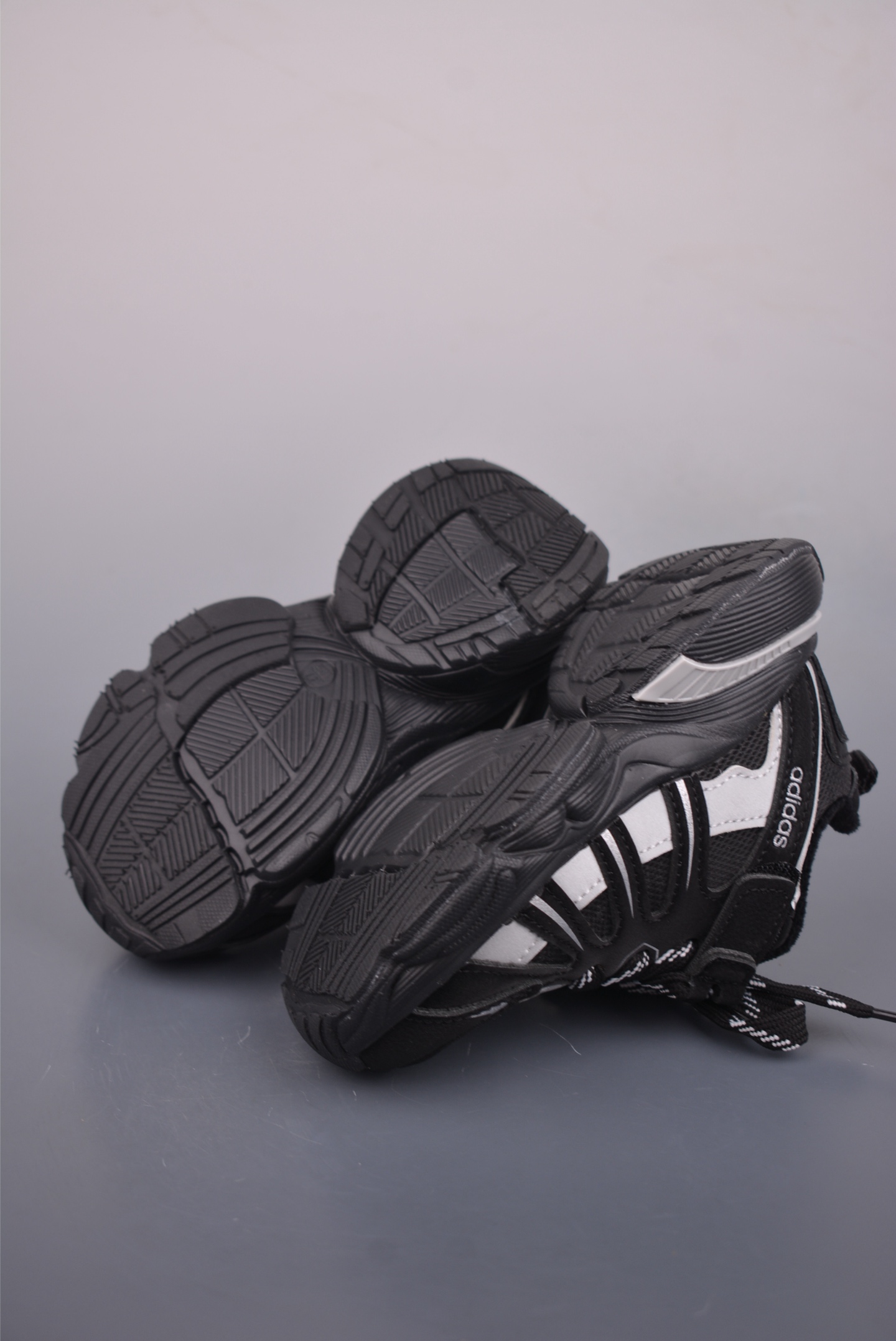 120 ADIDAS童鞋 休闲运动慢跑鞋-Chinese UA Cheap High Quatity Brand Clothes Bags handbags Sneakers wholesale wholesaler seller from China Factory suppliers Fashion Clothing Shoes best Quality Beautiful Price 120 ADIDAS童鞋 休闲运动慢跑鞋