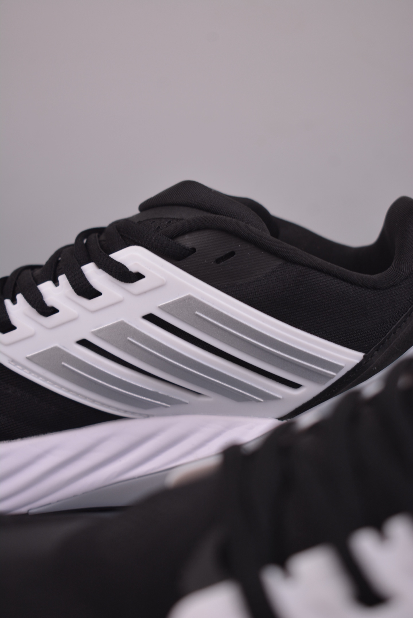 200 阿迪达斯 ADIPURE GLIDE 三叶草 清风系列 复古网面透气跑步鞋 JR4862