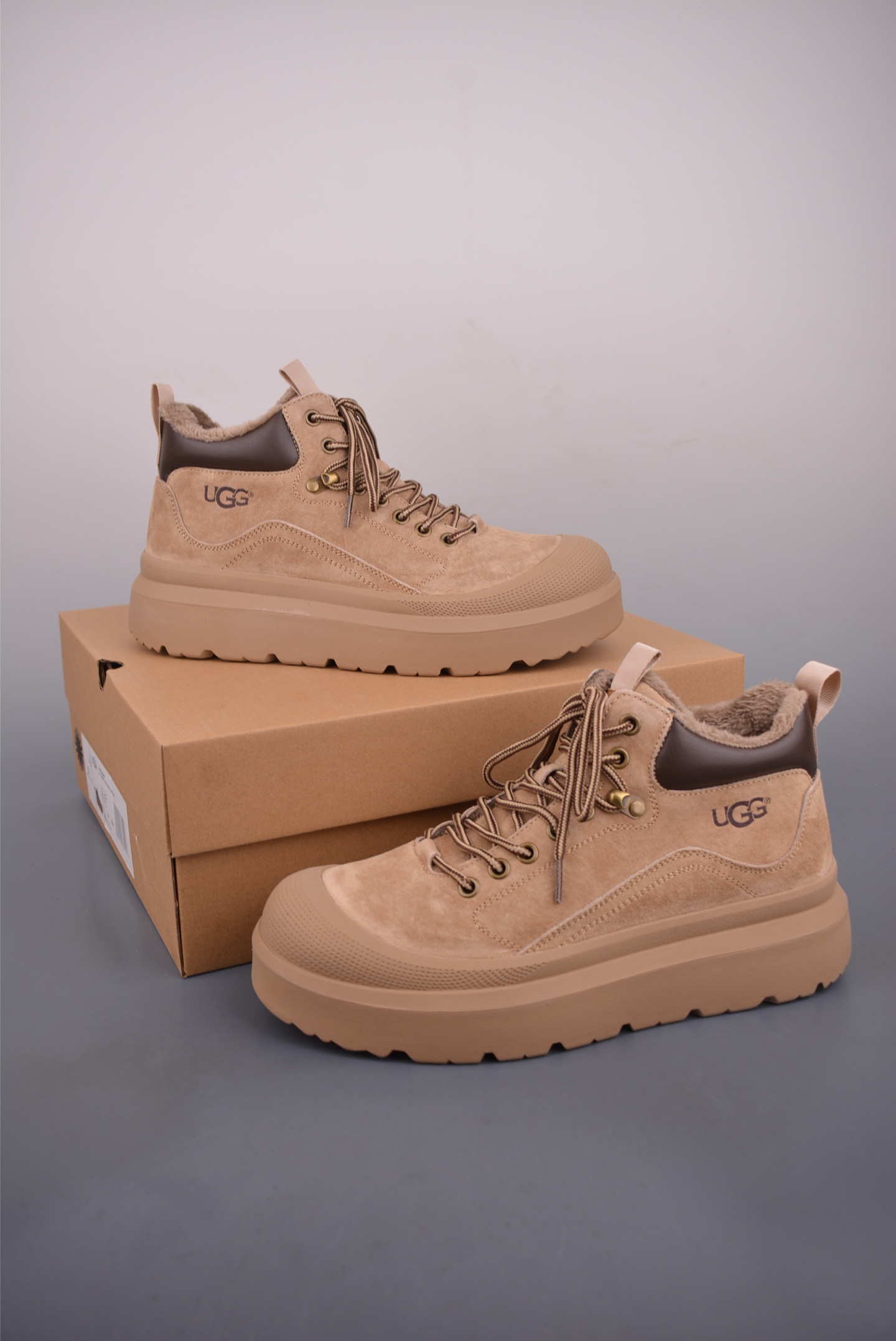 280 美国轻奢品牌 UGG M Tasman Weather Hybrid 塔斯曼混合系列中帮厚底轻量休闲马丁靴 U6339M