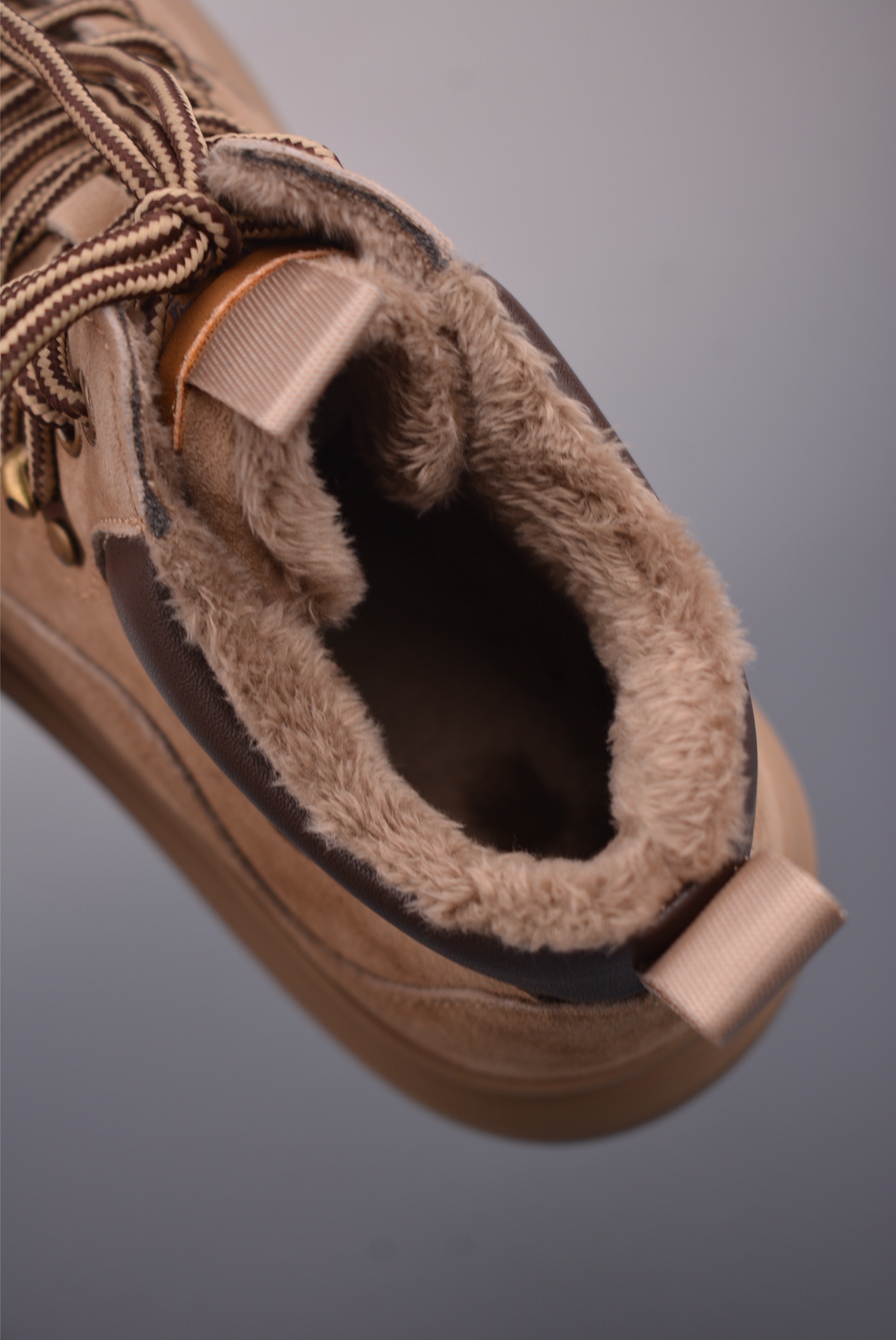 280 美国轻奢品牌 UGG M Tasman Weather Hybrid 塔斯曼混合系列中帮厚底轻量休闲马丁靴 U6339M