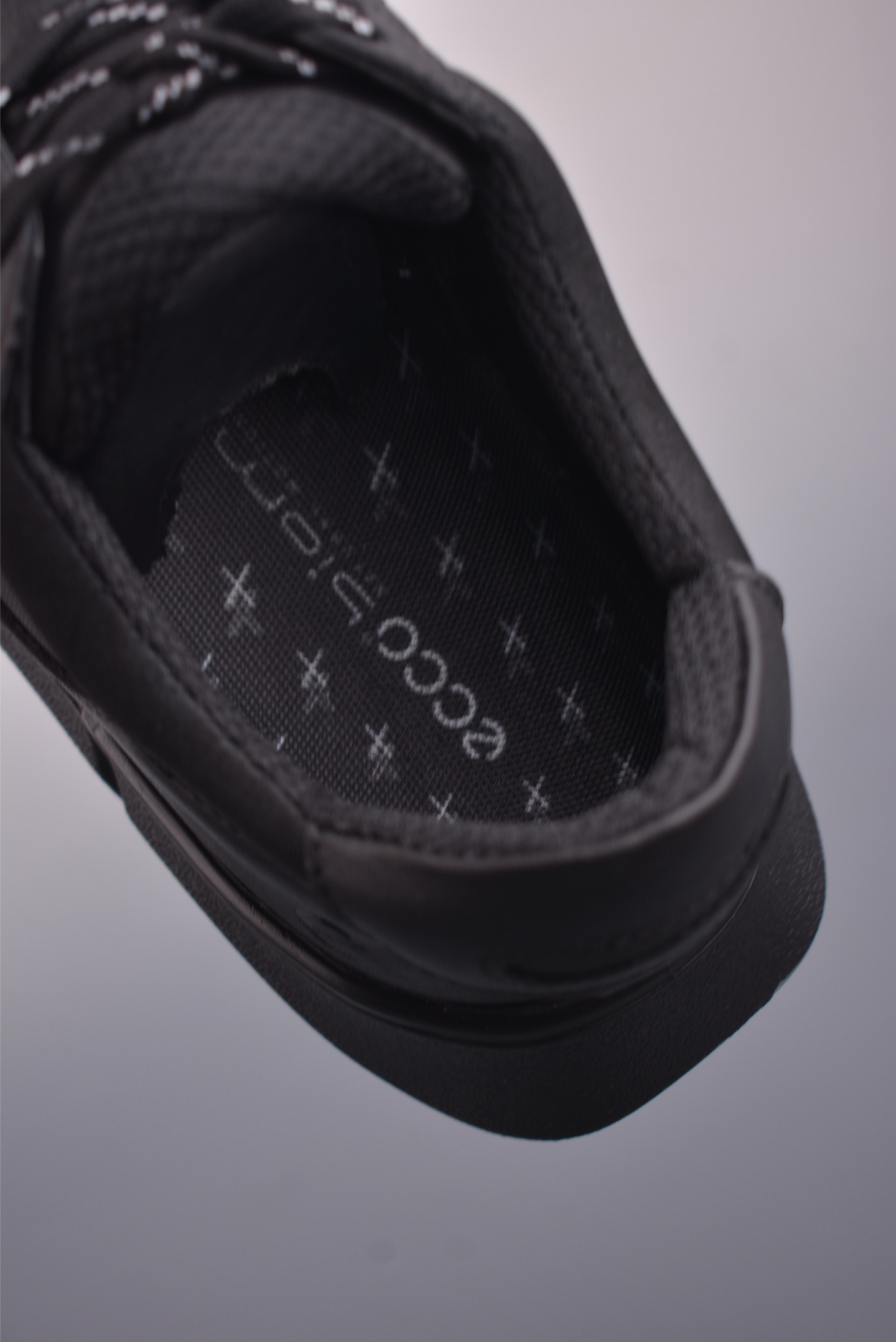 280 ECCO爱步休闲鞋秋 25年新款时尚德训鞋 经典百搭板鞋 830764