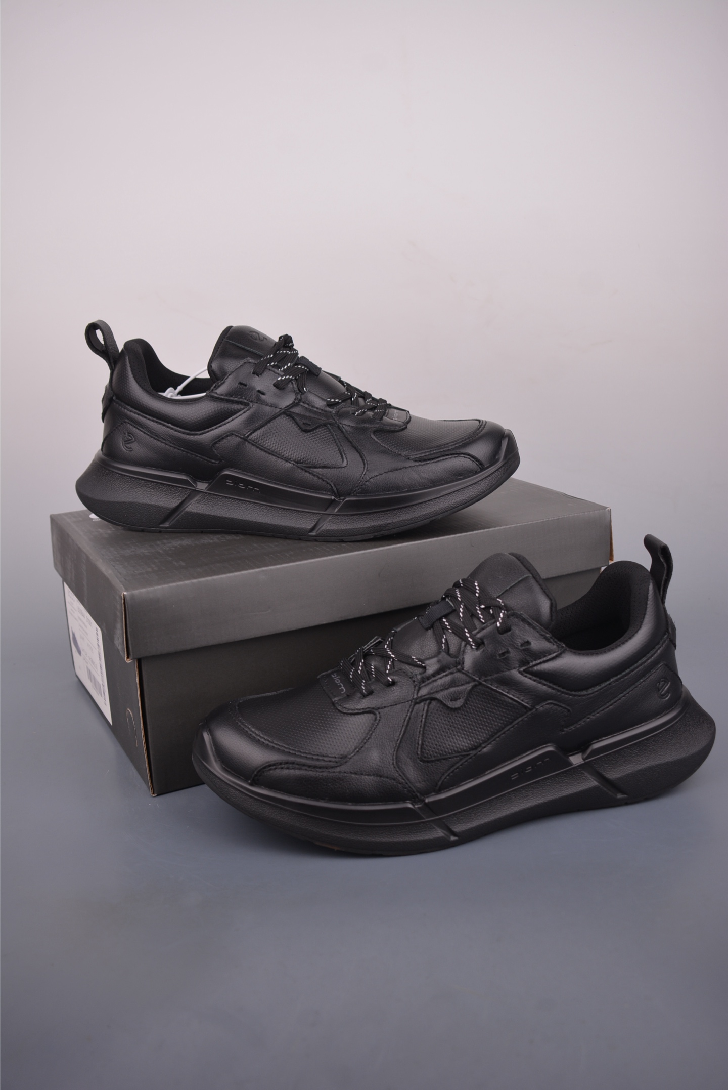 280 ECCO爱步休闲鞋秋 25年新款时尚德训鞋 经典百搭板鞋 830844