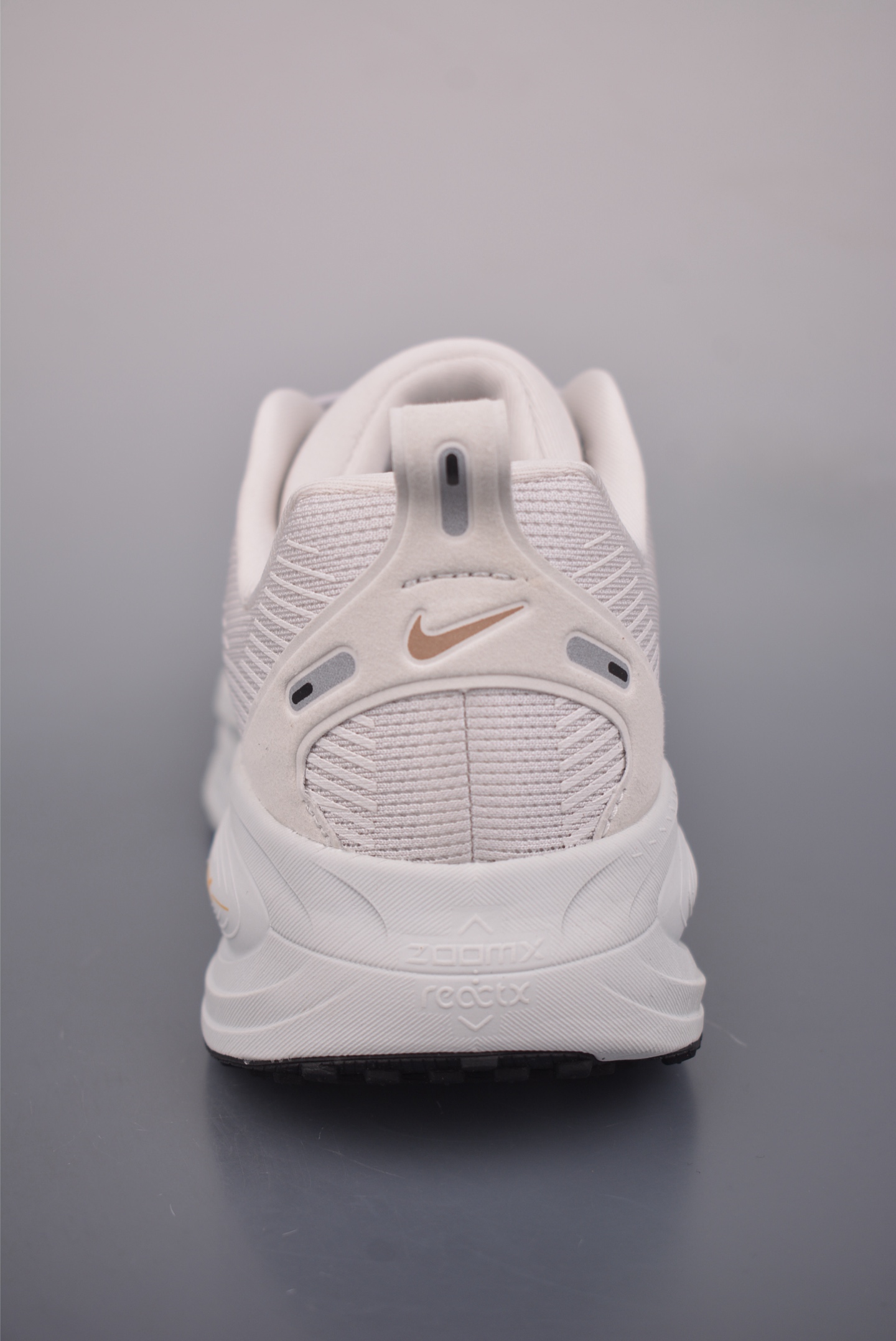 Nike Air Zoom Vomero Plus HM6803-009