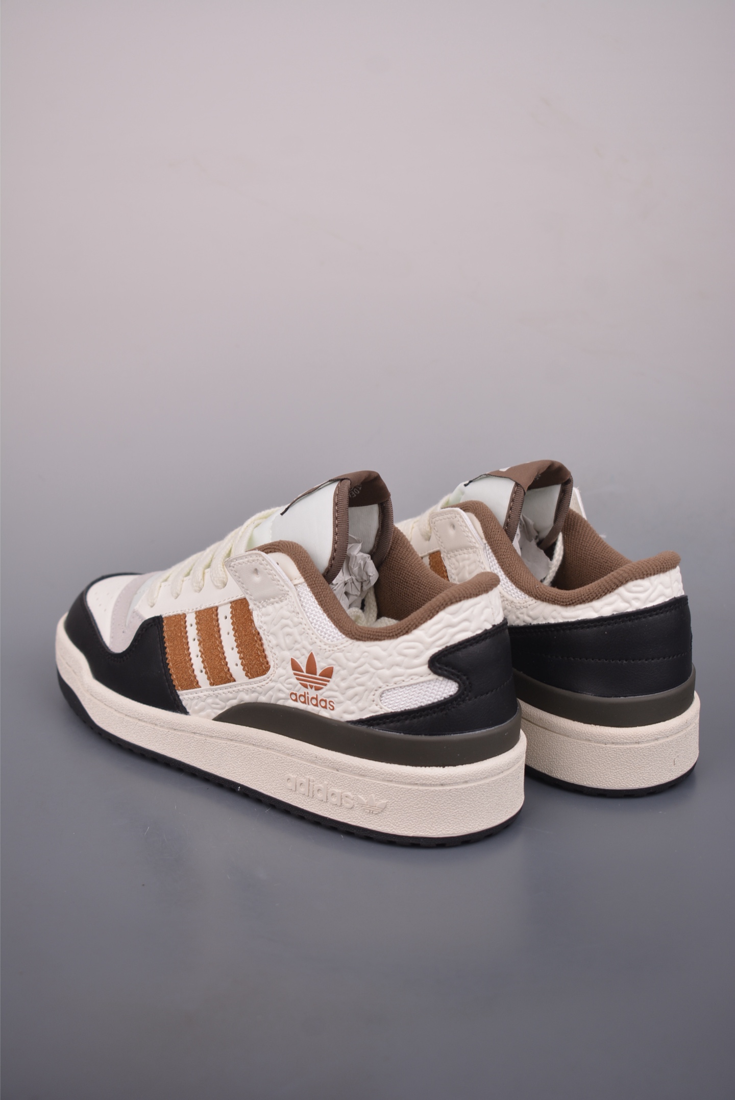 180 阿迪达斯 Adidas Forum Low CL 低帮百搭潮流休闲运动板鞋 JQ8734