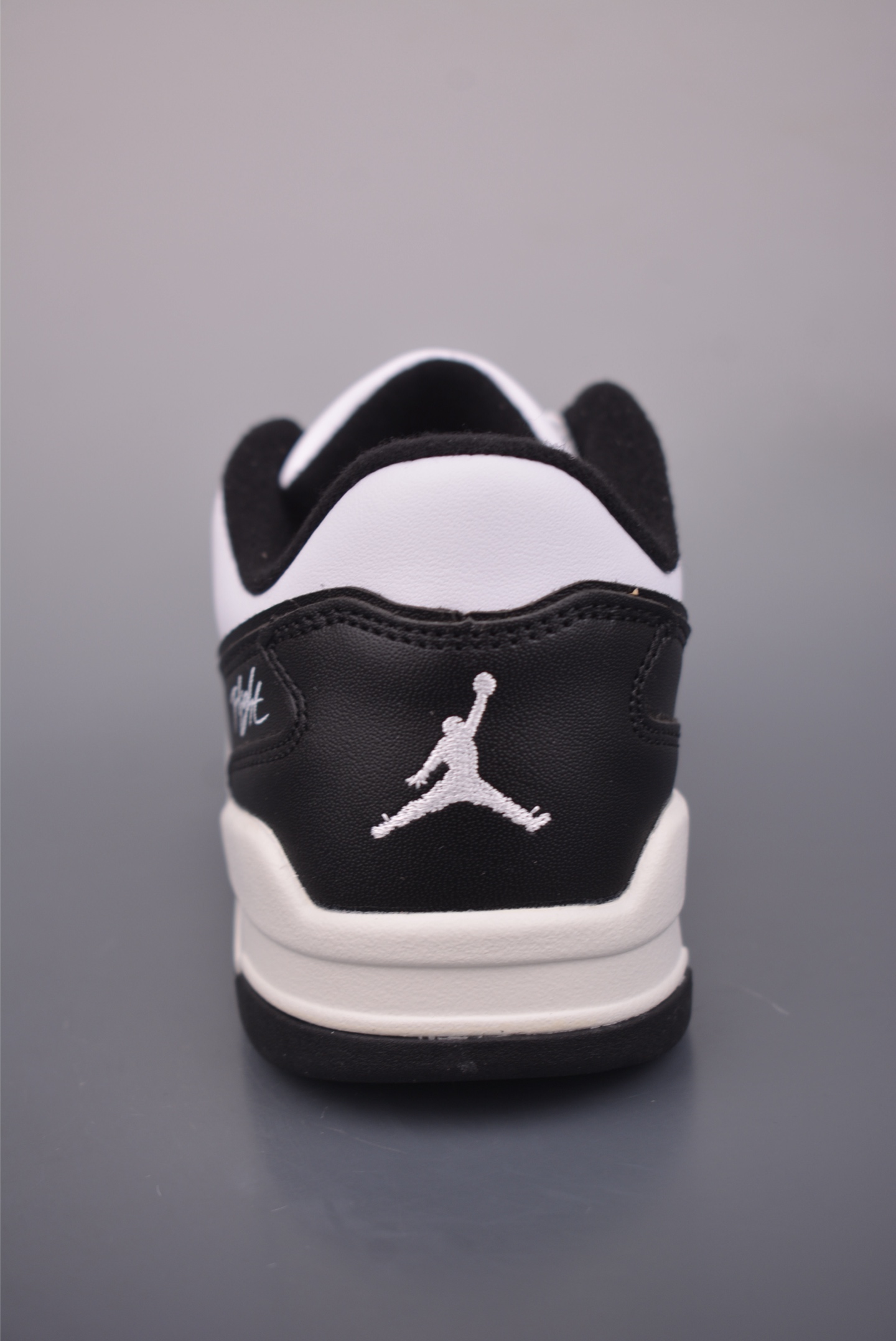 Air Jordan Flight Court 乔丹低帮复古篮球鞋 HF3255-112