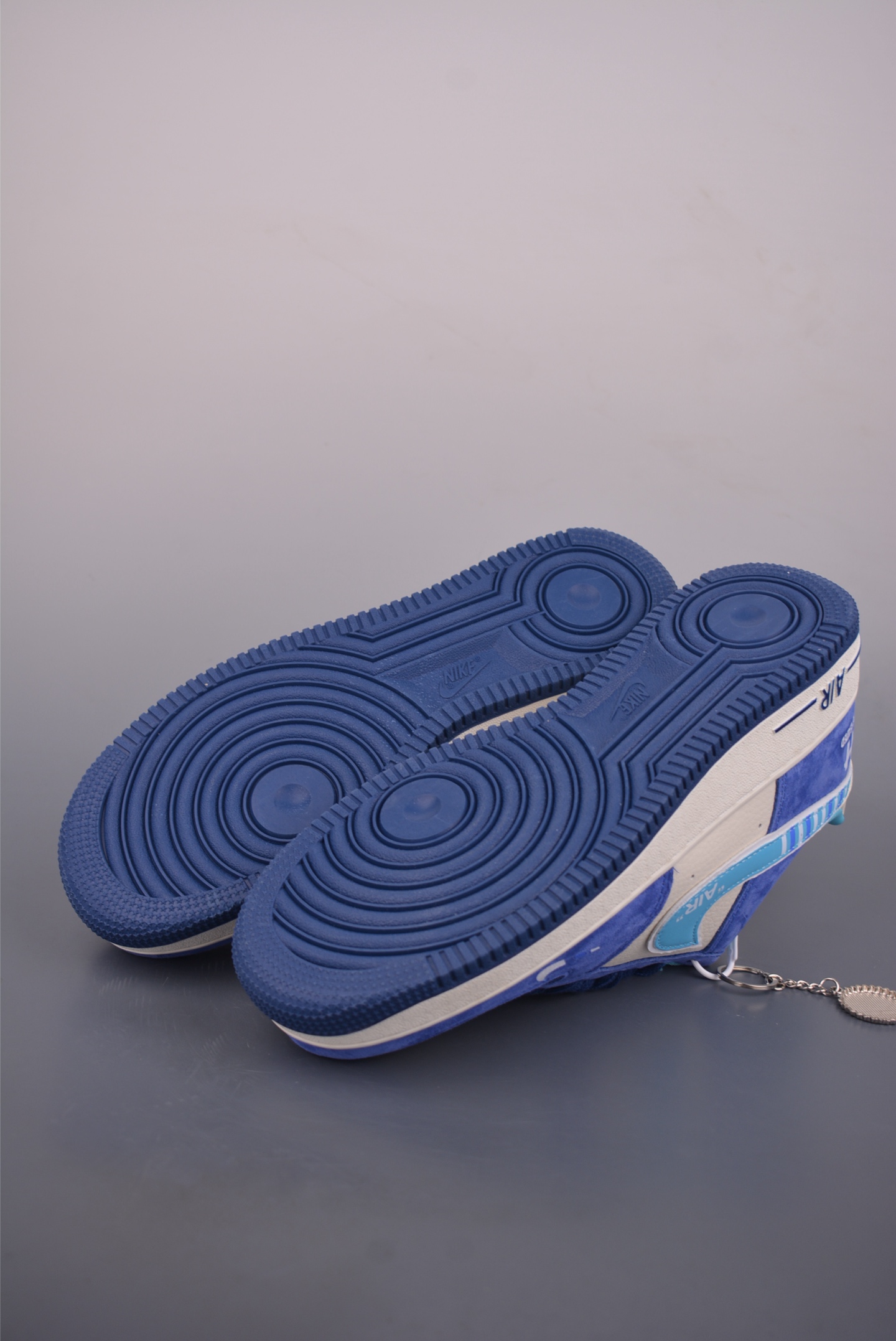 Nike Air Force 1 Low UN联名 SY1388-003