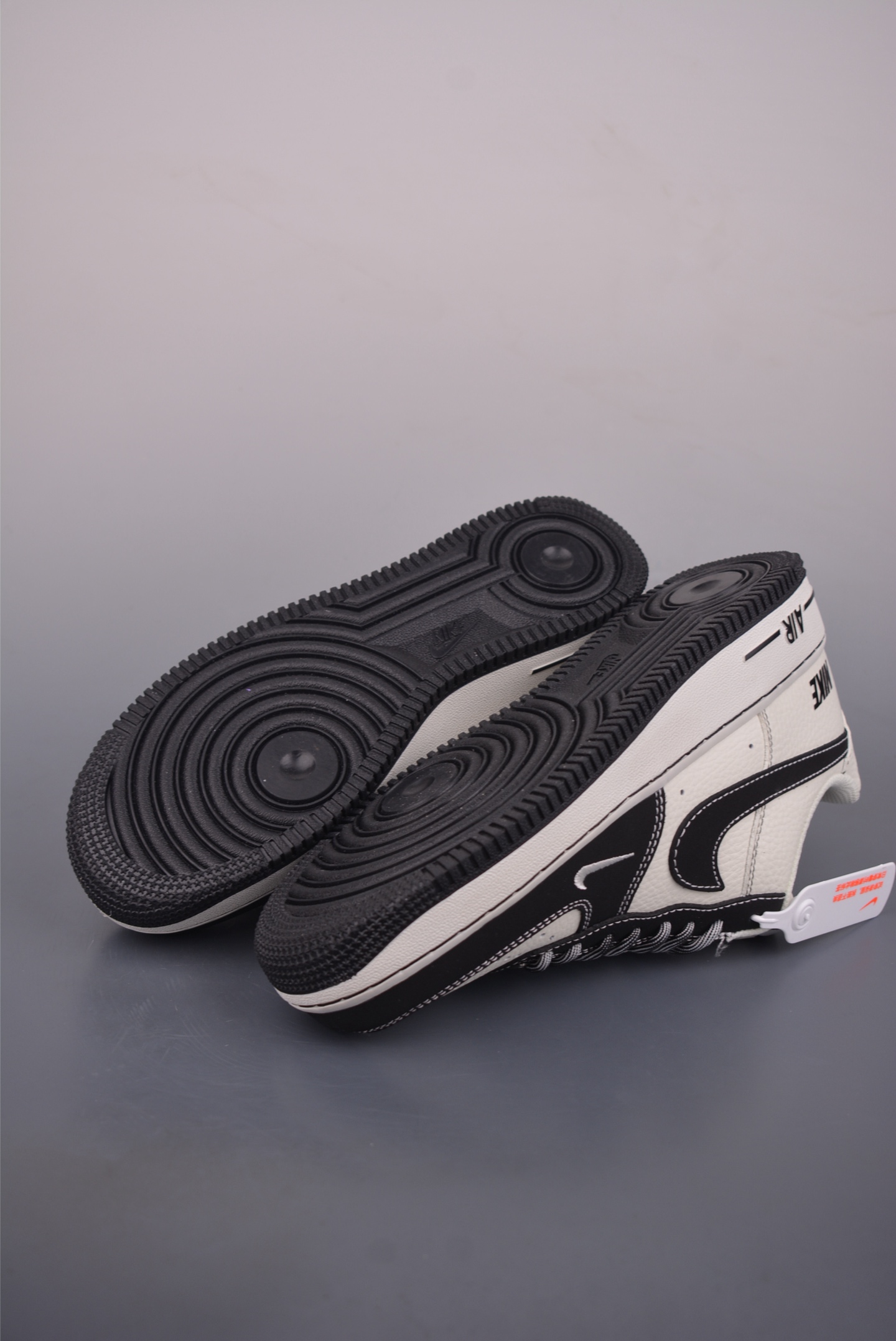 Nike Air Force 1 Low UN联名 NH0601-574