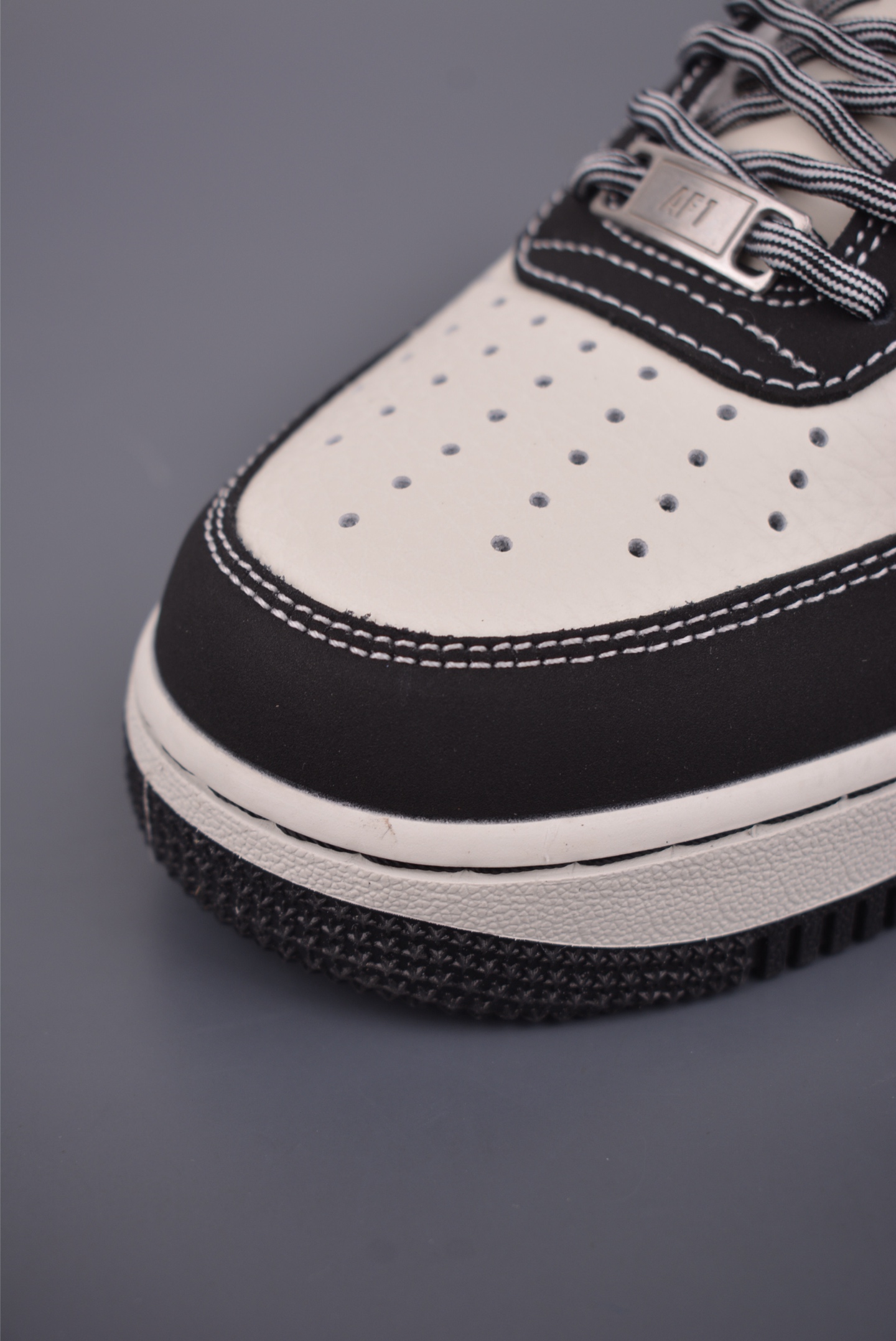 Nike Air Force 1 Low UN联名 NH0601-574