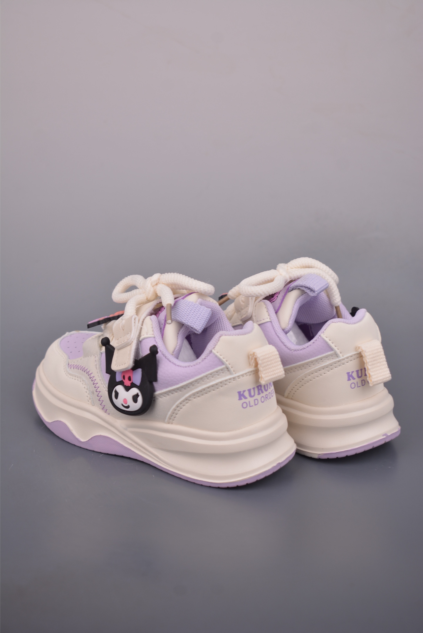 130 Sanrio 三丽欧 童鞋 休闲运动慢跑鞋