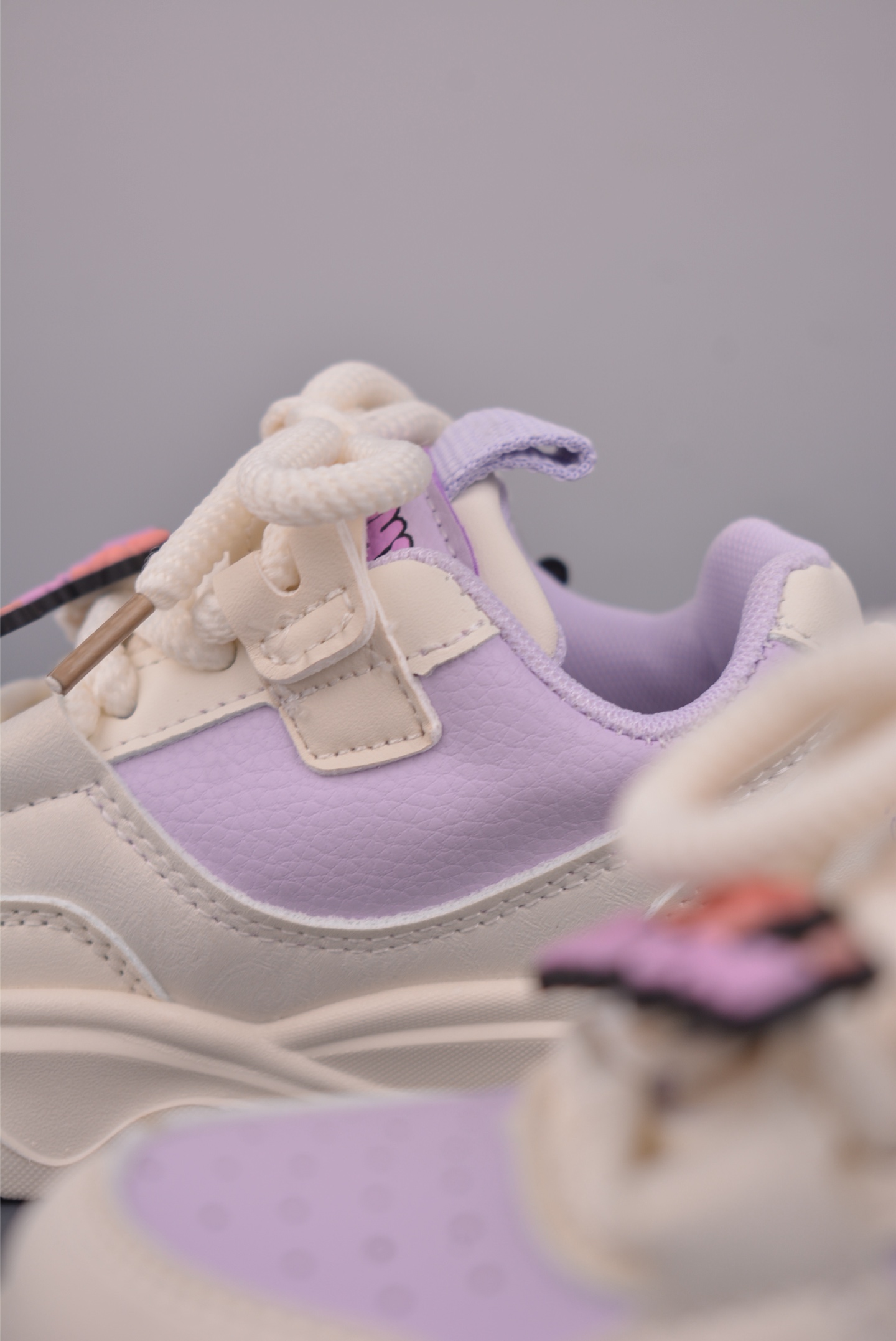 130 Sanrio 三丽欧 童鞋 休闲运动慢跑鞋