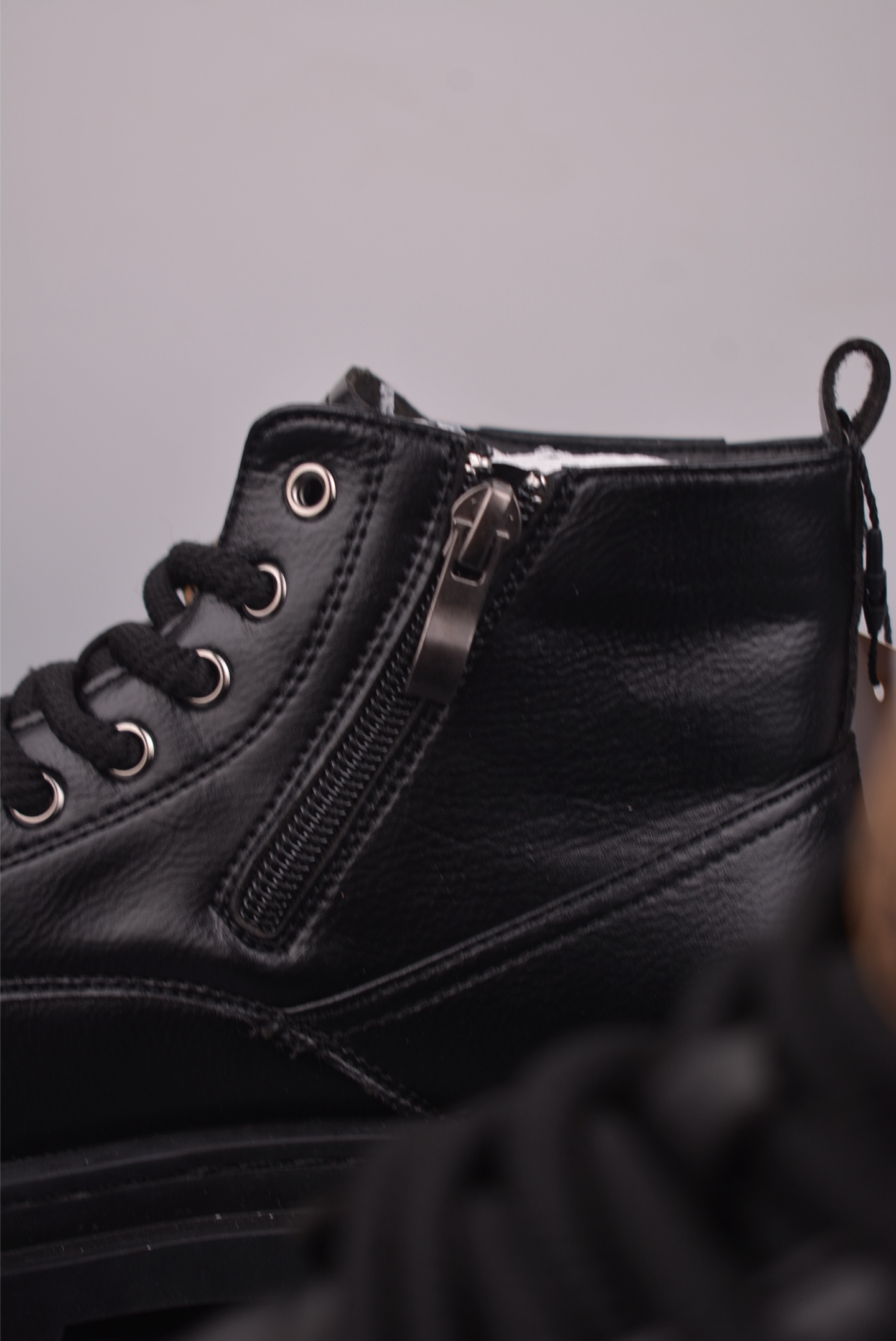 220 Timberland添柏岚/天伯伦 经典款 23ss新款中帮 TB23066-Chinese UA Cheap High Quatity Brand Clothes Bags handbags Sneakers wholesale wholesaler seller from China Factory suppliers Fashion Clothing Shoes best Quality Beautiful Price 220 Timberland添柏岚/天伯伦 经典款 23ss新款中帮 TB23066