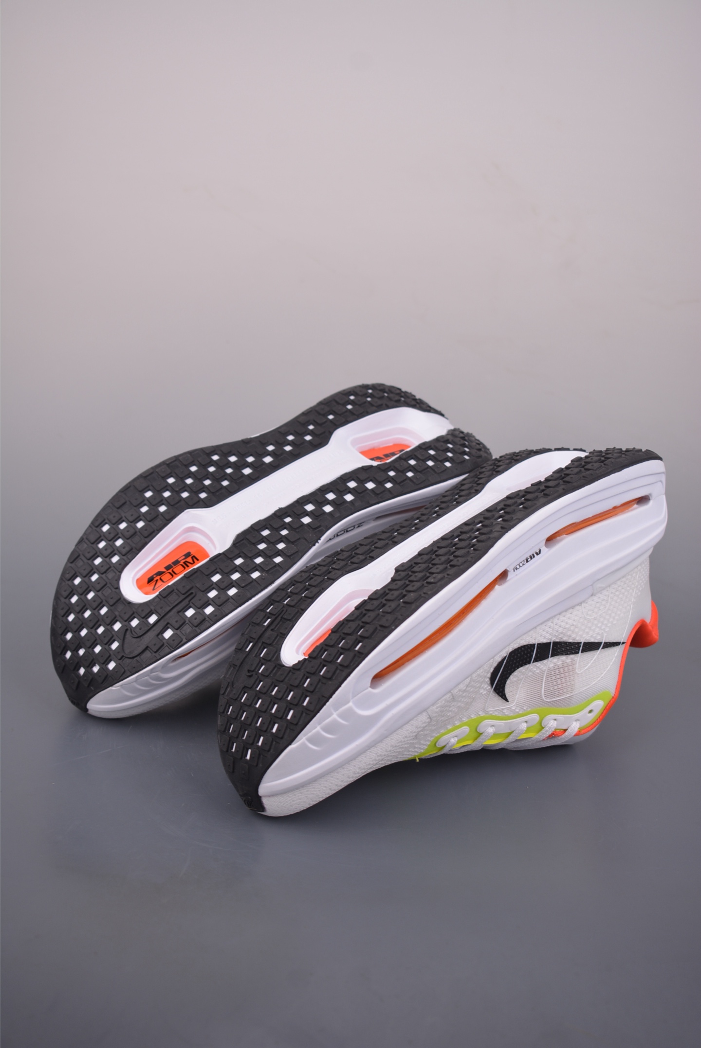 Nike Vomero premium Air气垫40周年 舒适百搭防滑耐磨 支撑缓震低帮 休闲跑步鞋 HQ2050-140