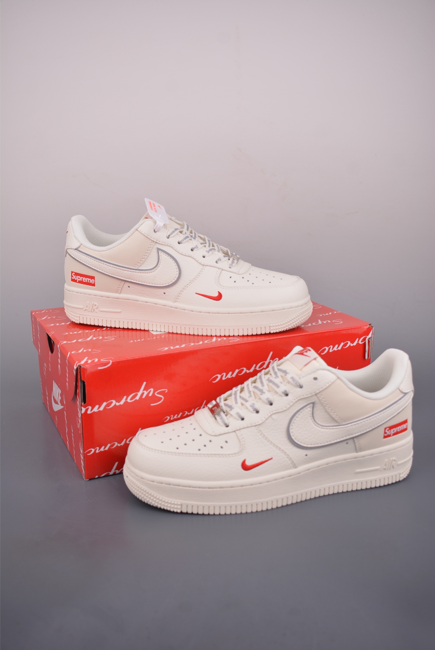Nike Air Force 1 Low Supreme联名 CS5288-052-莆田鞋,莆田鞋货源,高仿鞋,高仿鞋货源,安福档口,莆田高仿鞋,莆田鞋批发,高仿鞋批发,莆田高仿运动鞋,高仿运动鞋,莆田运动鞋 Nike Air Force 1 Low Supreme联名 CS5288-052