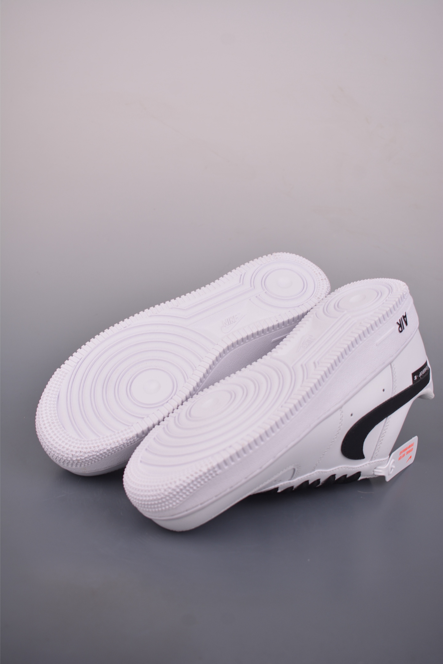 Nike Air Force 1 Low 白黑雄途 ZH0316-135