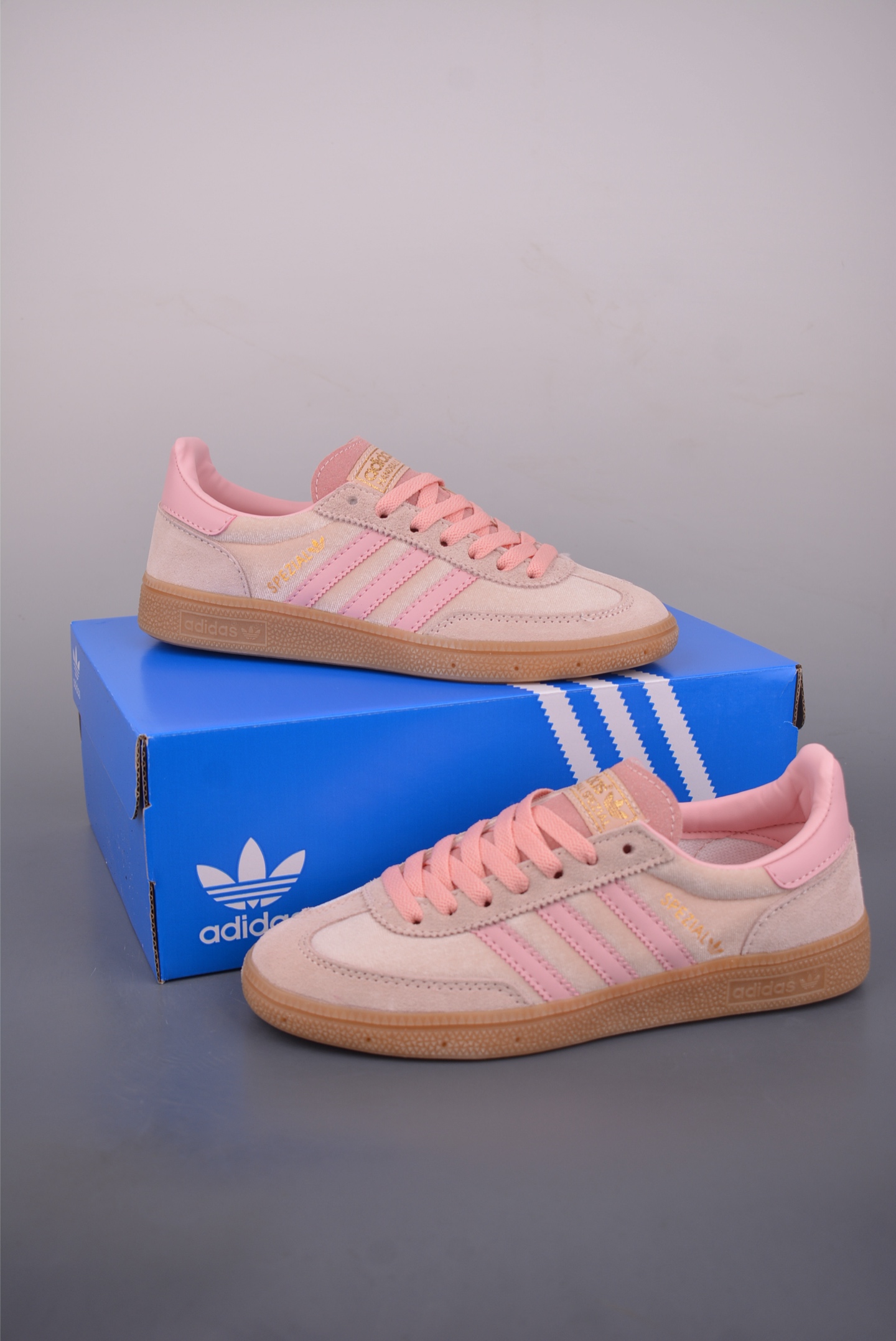 Adidas Handball Spezial 阿迪达斯经典款 复古休闲板鞋 JR3645