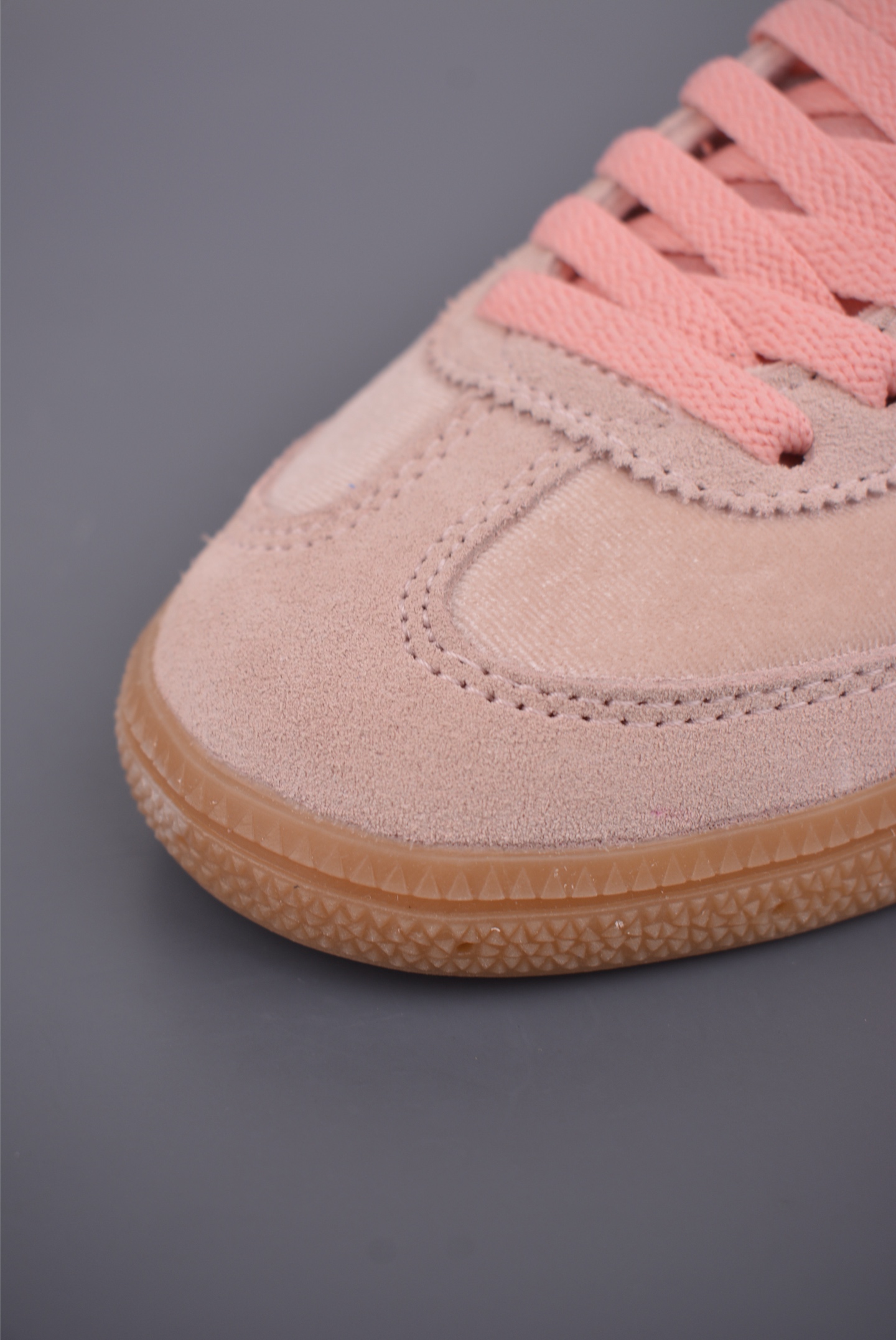 Adidas Handball Spezial 阿迪达斯经典款 复古休闲板鞋 JR3645