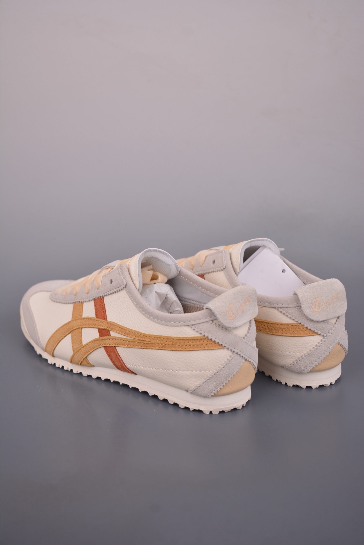 130 Asics鬼冢虎 MEXICO 66 做工精赞 1183C519