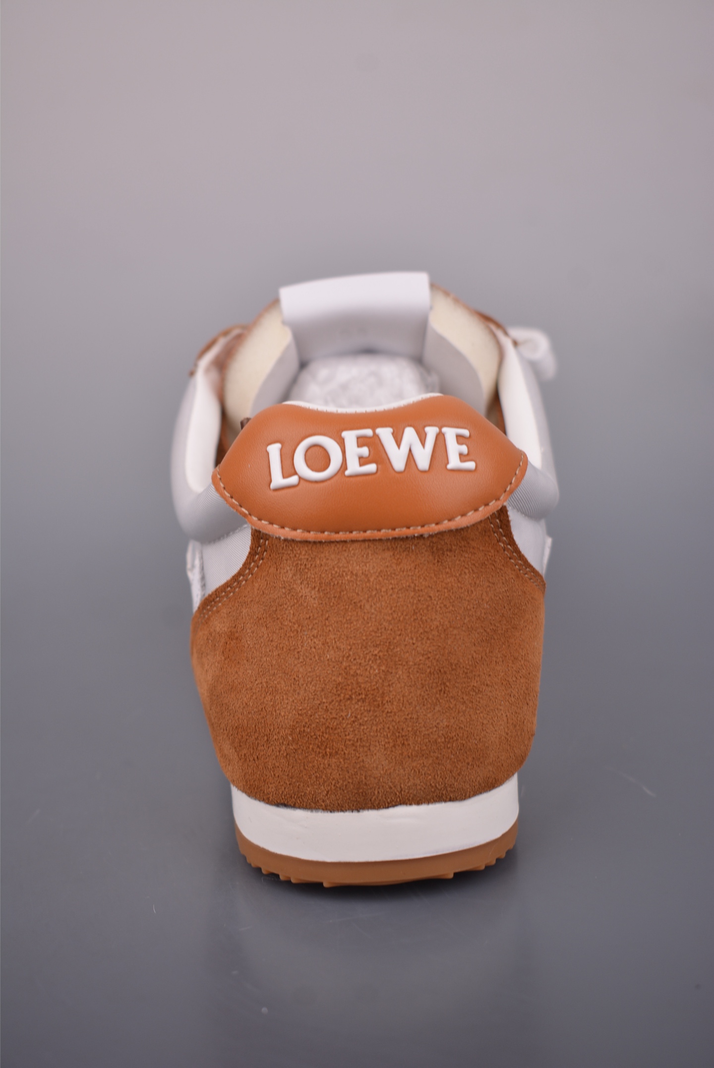 220 罗意威/Loewe Ballet Runner 25ss 春季新款爆款芭蕾舞鞋 L815282X27-Chinese UA Cheap High Quatity Brand Clothes Bags handbags Sneakers wholesale wholesaler seller from China Factory suppliers Fashion Clothing Shoes best Quality Beautiful Price 220 罗意威/Loewe Ballet Runner 25ss 春季新款爆款芭蕾舞鞋 L815282X27