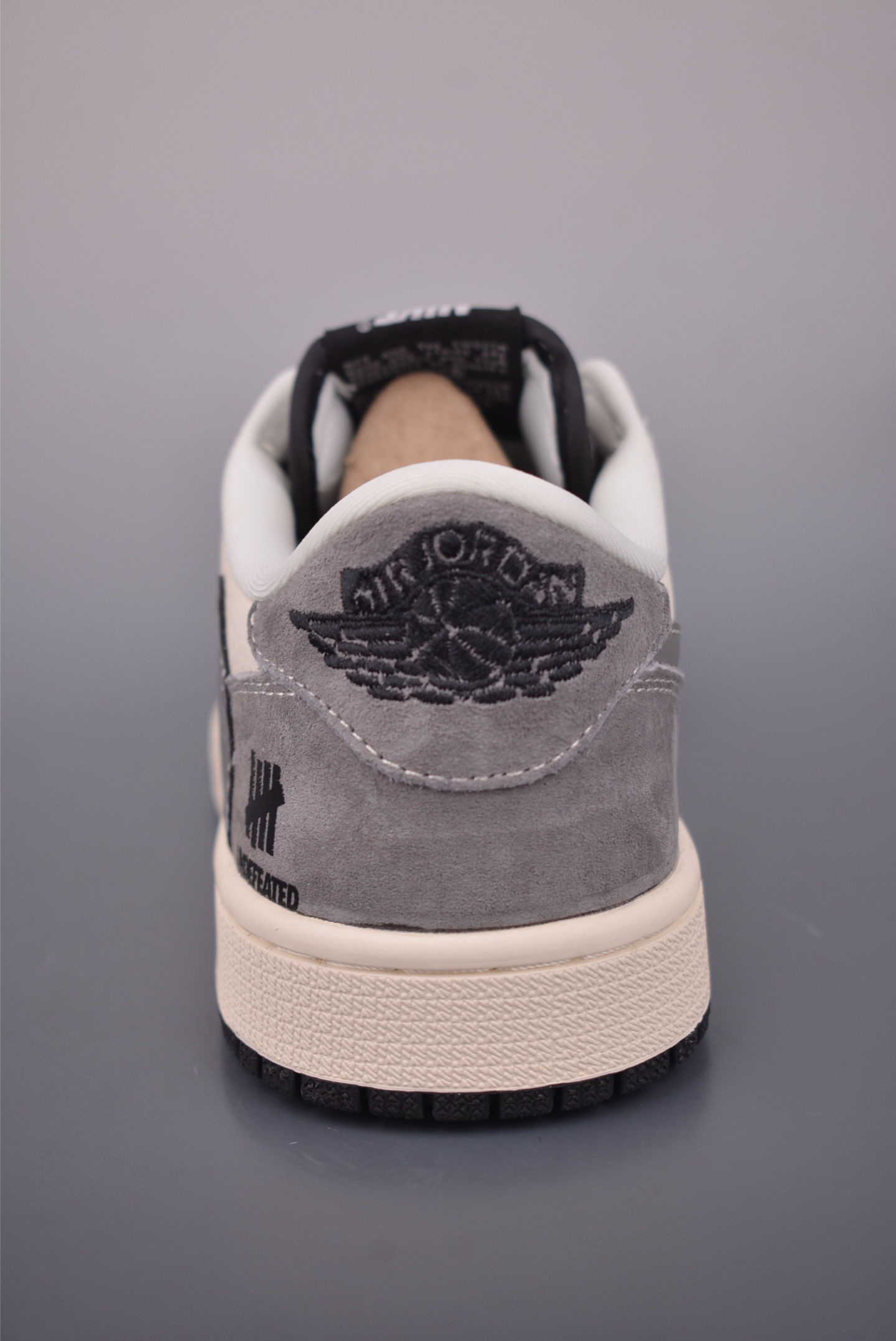 Fragment x Travis Scott x UN Air Jordan 1 Low 三方联名倒钩 DD7866-116