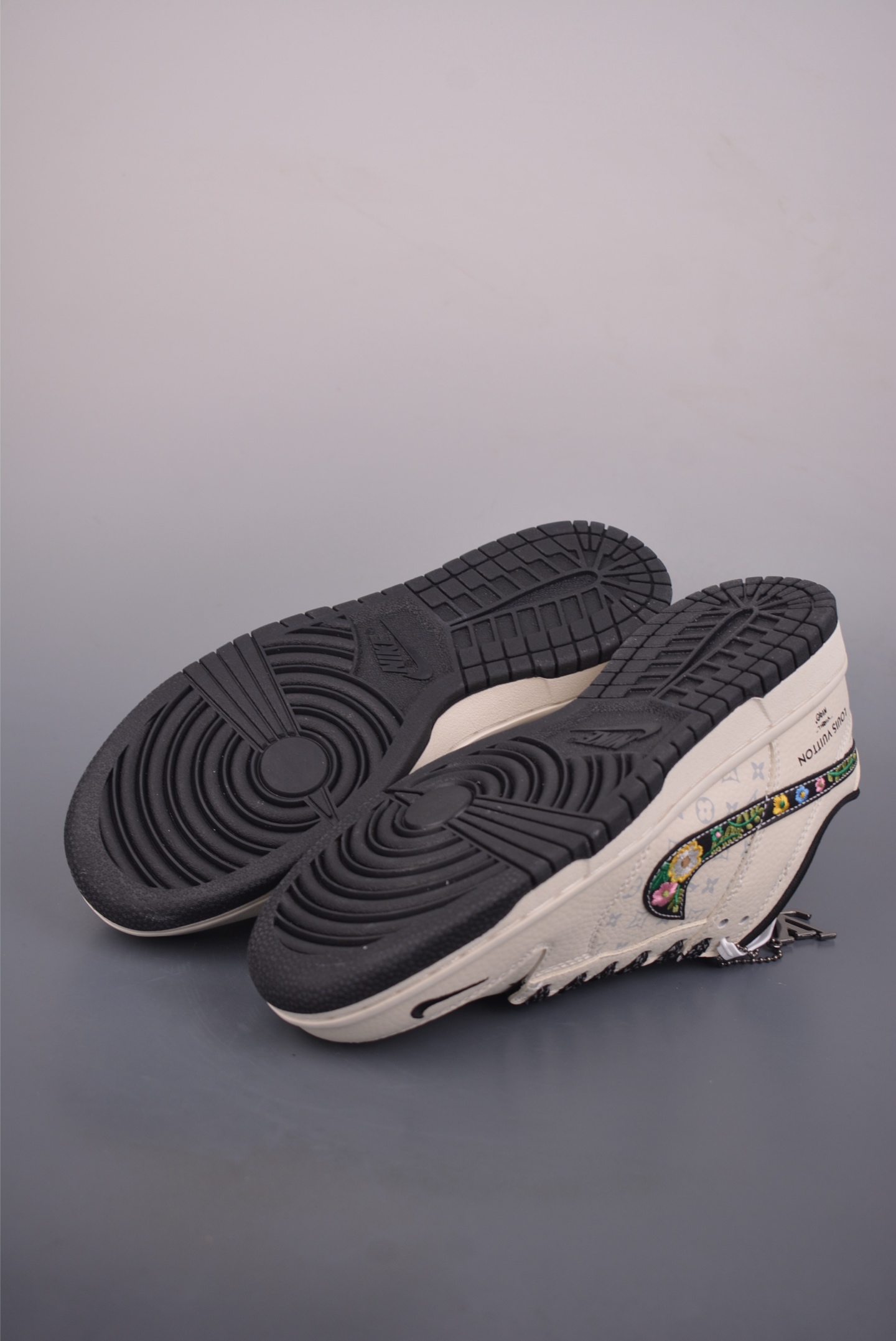 Nike SB Dunk Low LV联名 DS6608-017