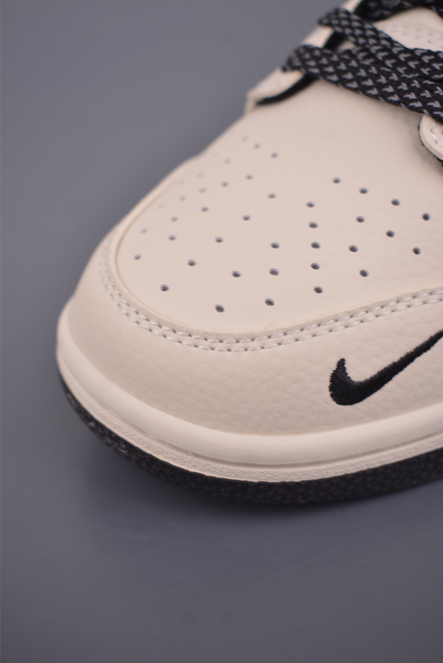 Nike SB Dunk Low LV联名 DS6608-017