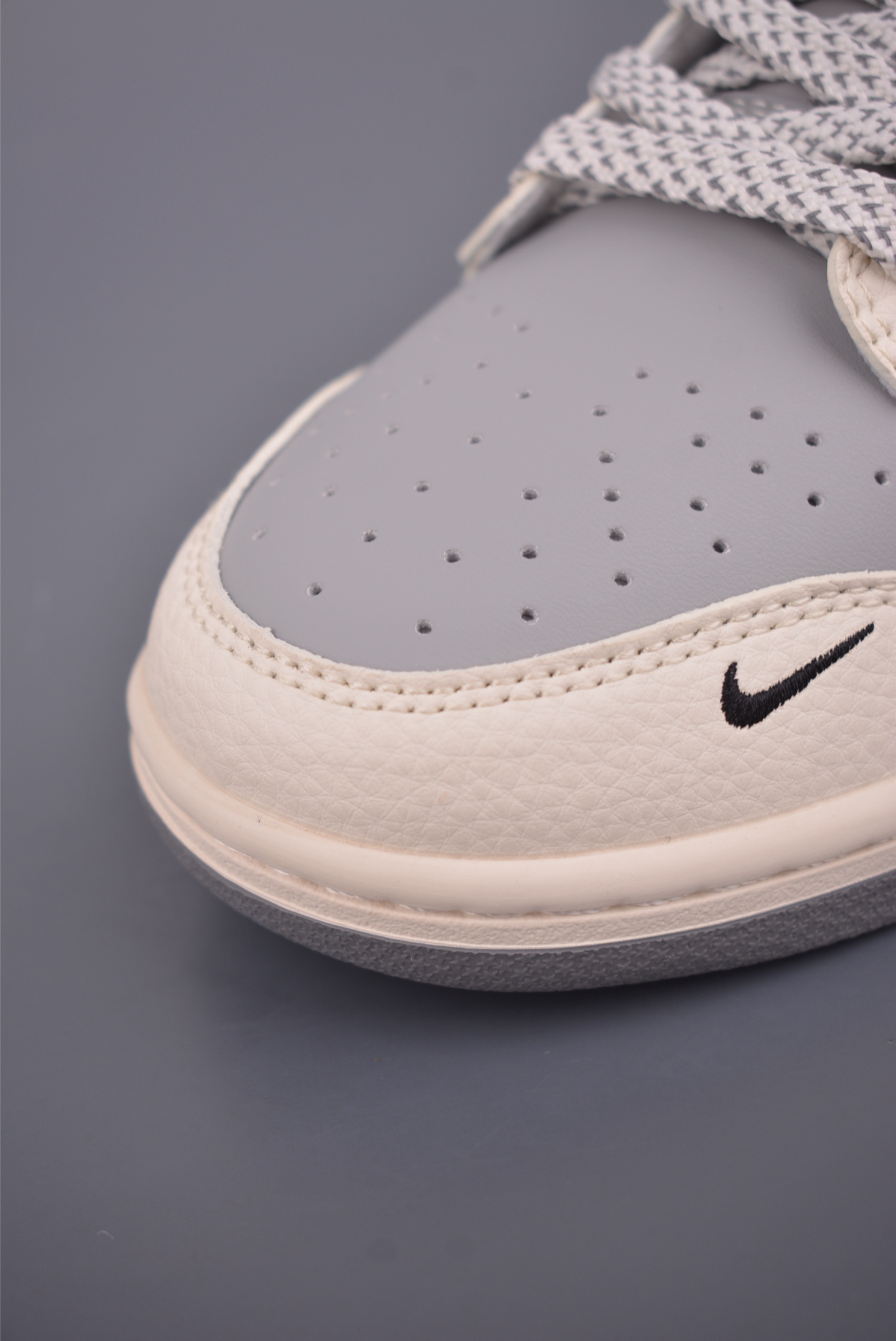 Nike SB Dunk Low 北面联名 JP1628-024 Nike SB Dunk Low 北面联名 JP1628-024