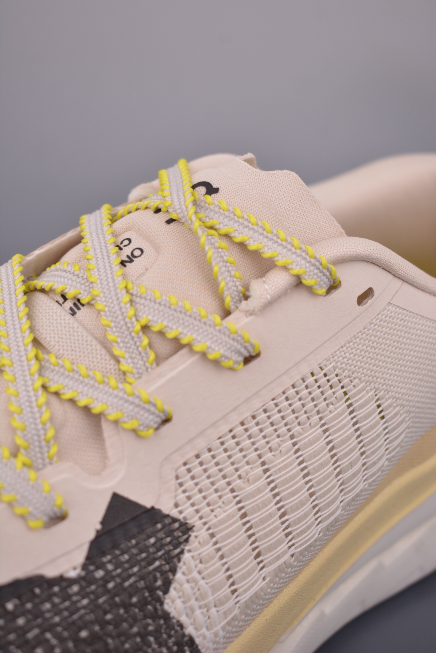 200 On昂跑 Cloudultra Pro 户外街头机能风跑步鞋 3MF3017410715-Chinese UA Cheap High Quatity Brand Clothes Bags handbags Sneakers wholesale wholesaler seller from China Factory suppliers Fashion Clothing Shoes best Quality Beautiful Price 200 On昂跑 Cloudultra Pro 户外街头机能风跑步鞋 3MF3017410715