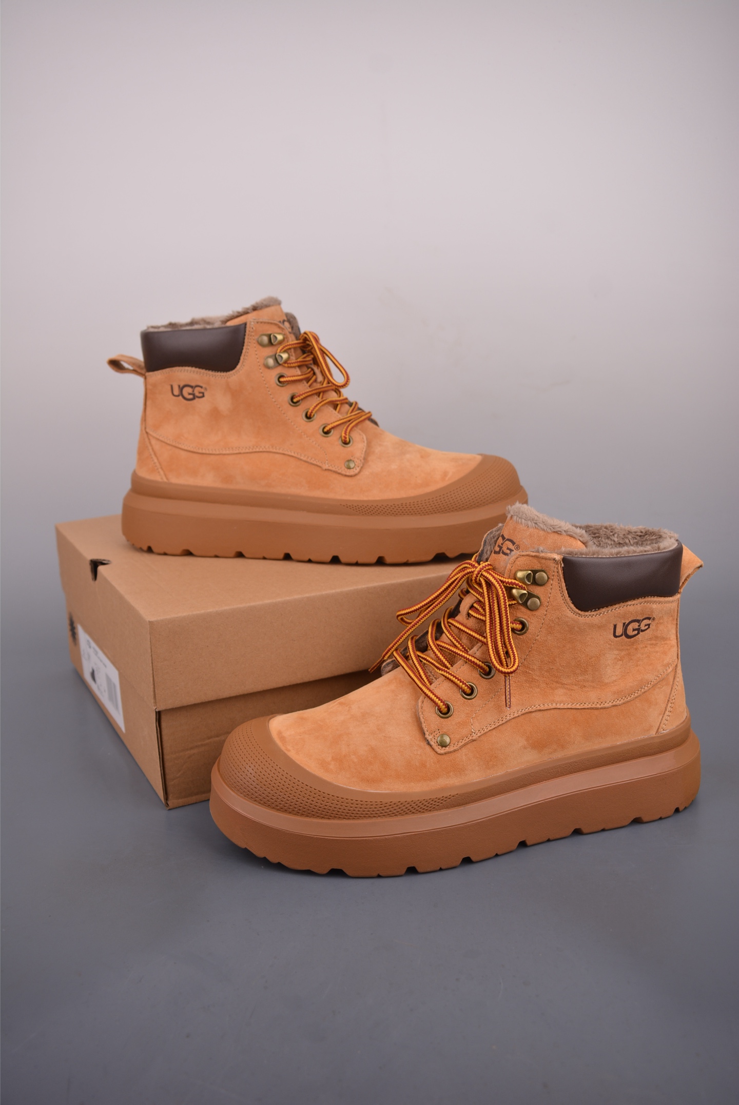 280 美国轻奢品牌 UGG M Tasman Weather Hybrid 塔斯曼混合系列中帮厚底轻量休闲马丁靴 U6335M-Chinese UA Cheap High Quatity Brand Clothes Bags handbags Sneakers wholesale wholesaler seller from China Factory suppliers Fashion Clothing Shoes best Quality Beautiful Price 280 美国轻奢品牌 UGG M Tasman Weather Hybrid 塔斯曼混合系列中帮厚底轻量休闲马丁靴 U6335M