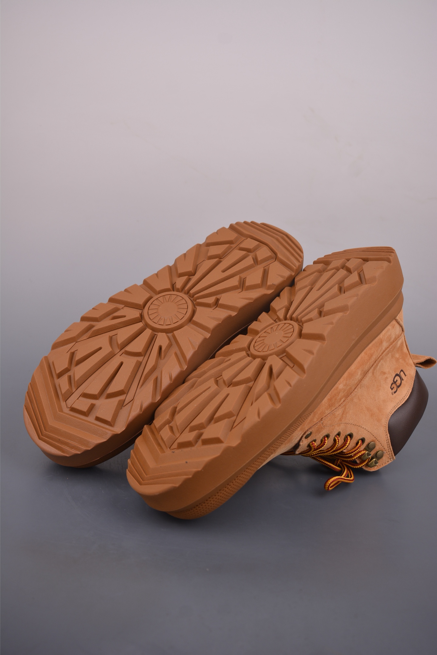 280 美国轻奢品牌 UGG M Tasman Weather Hybrid 塔斯曼混合系列中帮厚底轻量休闲马丁靴 U6335M-Chinese UA Cheap High Quatity Brand Clothes Bags handbags Sneakers wholesale wholesaler seller from China Factory suppliers Fashion Clothing Shoes best Quality Beautiful Price 280 美国轻奢品牌 UGG M Tasman Weather Hybrid 塔斯曼混合系列中帮厚底轻量休闲马丁靴 U6335M