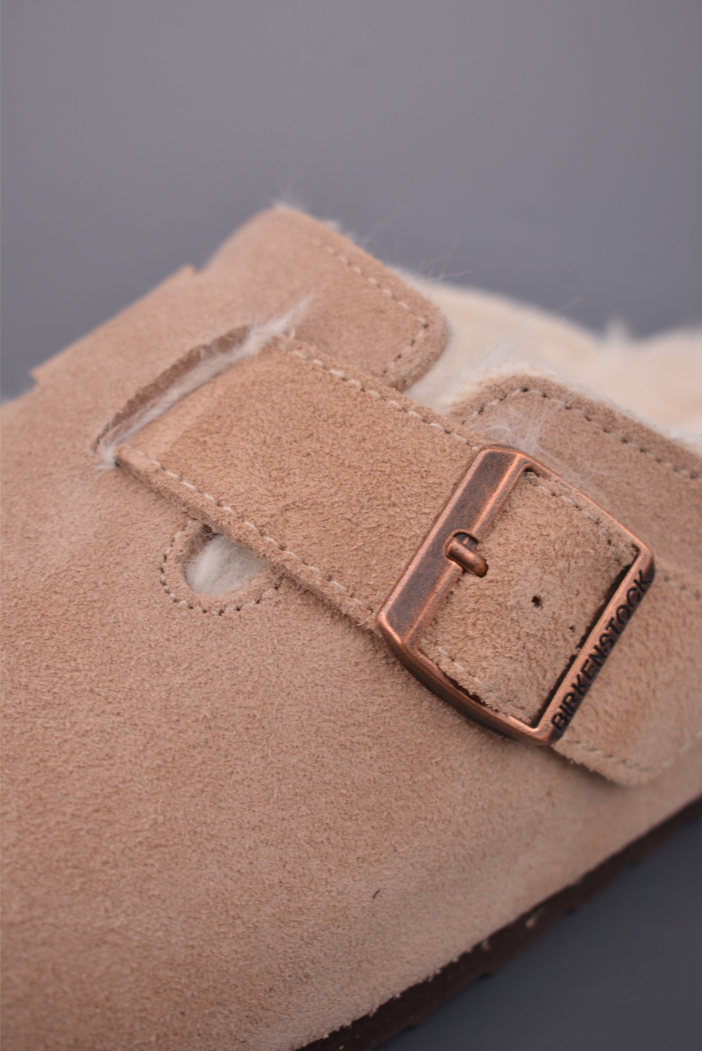 200 博肯Birkenstock London Suede Leather 内里加绒 牛皮绒面革平底复古软木休闲鞋 0560773-Chinese UA Cheap High Quatity Brand Clothes Bags handbags Sneakers wholesale wholesaler seller from China Factory suppliers Fashion Clothing Shoes best Quality Beautiful Price 200 博肯Birkenstock London Suede Leather 内里加绒 牛皮绒面革平底复古软木休闲鞋 0560773