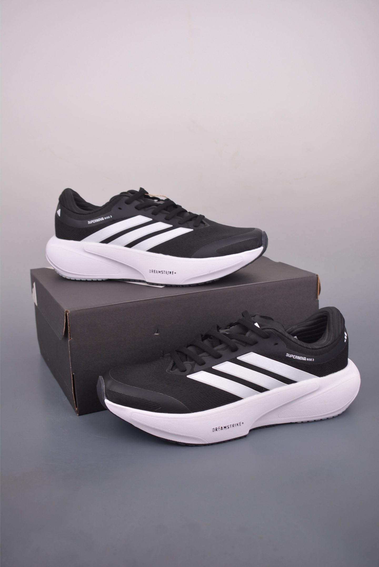 170 ADIZERO ADIOS PRO 4 阿迪超轻透气缓震跑鞋 三叶草 清风系列 复古网面透气跑步鞋 JR7671-Chinese UA Cheap High Quatity Brand Clothes Bags handbags Sneakers wholesale wholesaler seller from China Factory suppliers Fashion Clothing Shoes best Quality Beautiful Price 170 ADIZERO ADIOS PRO 4 阿迪超轻透气缓震跑鞋 三叶草 清风系列 复古网面透气跑步鞋 JR7671