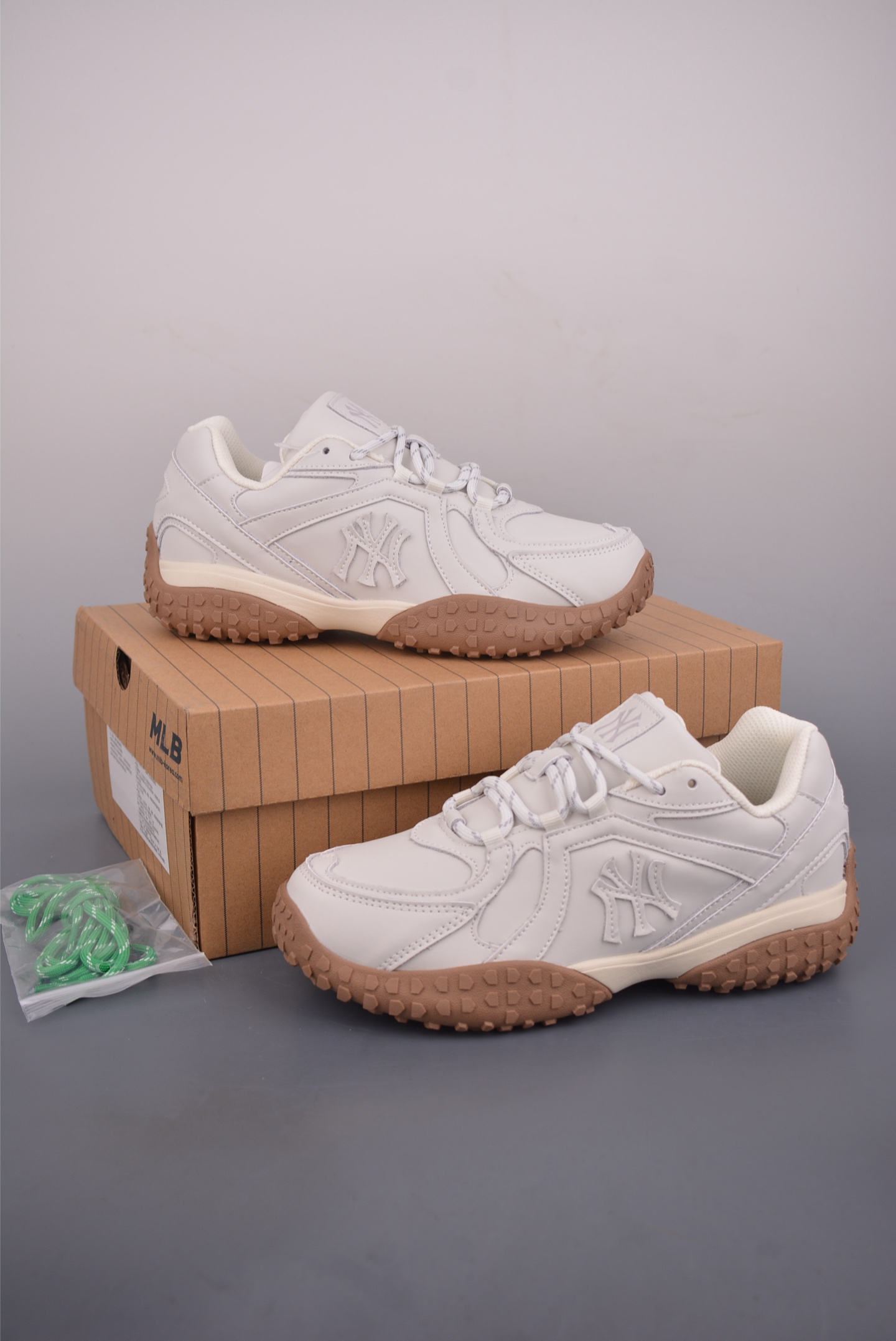 180 MLB TROPHY VINTAGE LT 纽约洋基队 潮流时尚厚底运动鞋 3ASXT025N