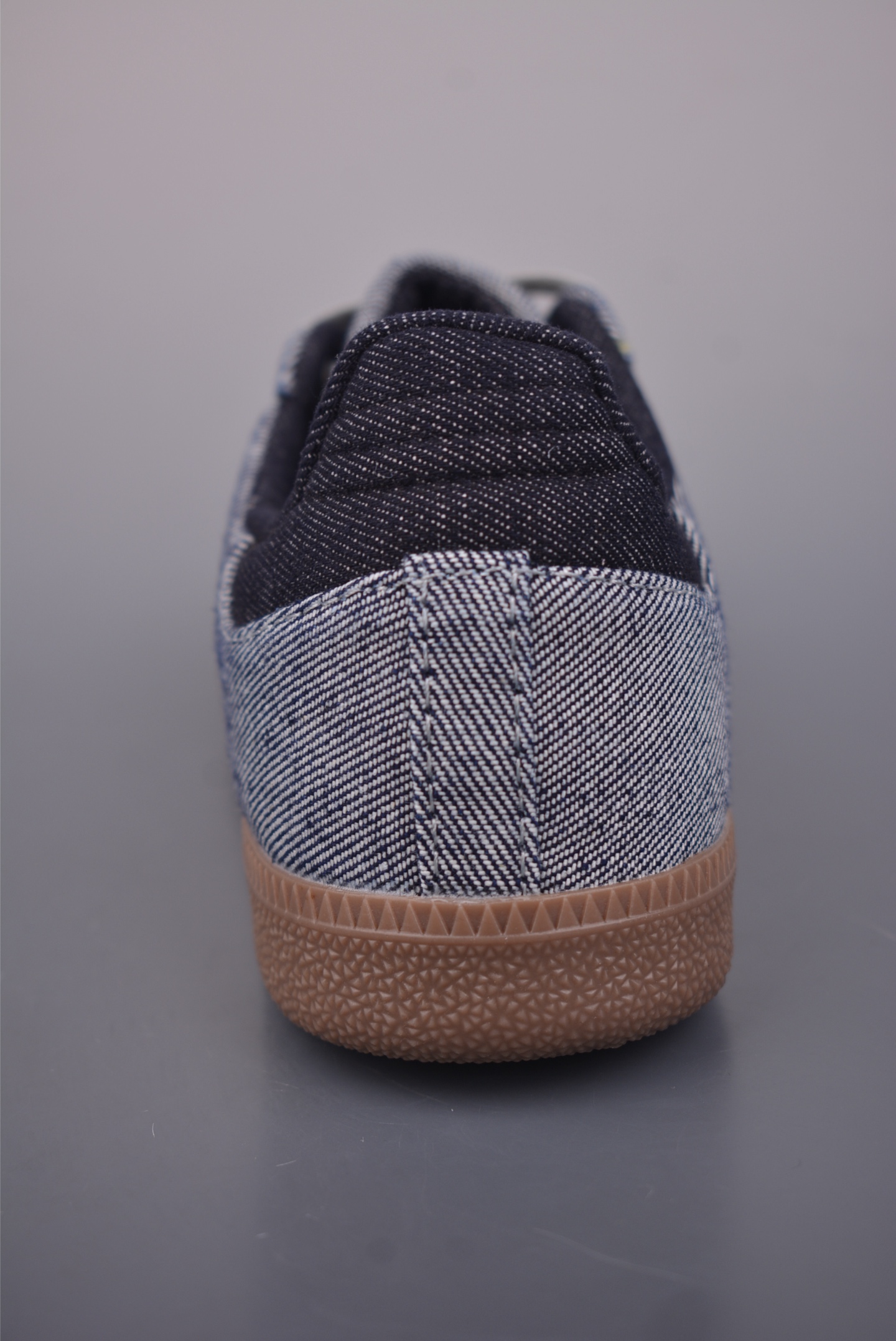 Adidas三叶草SAMBA W 休闲板鞋 KJ8859